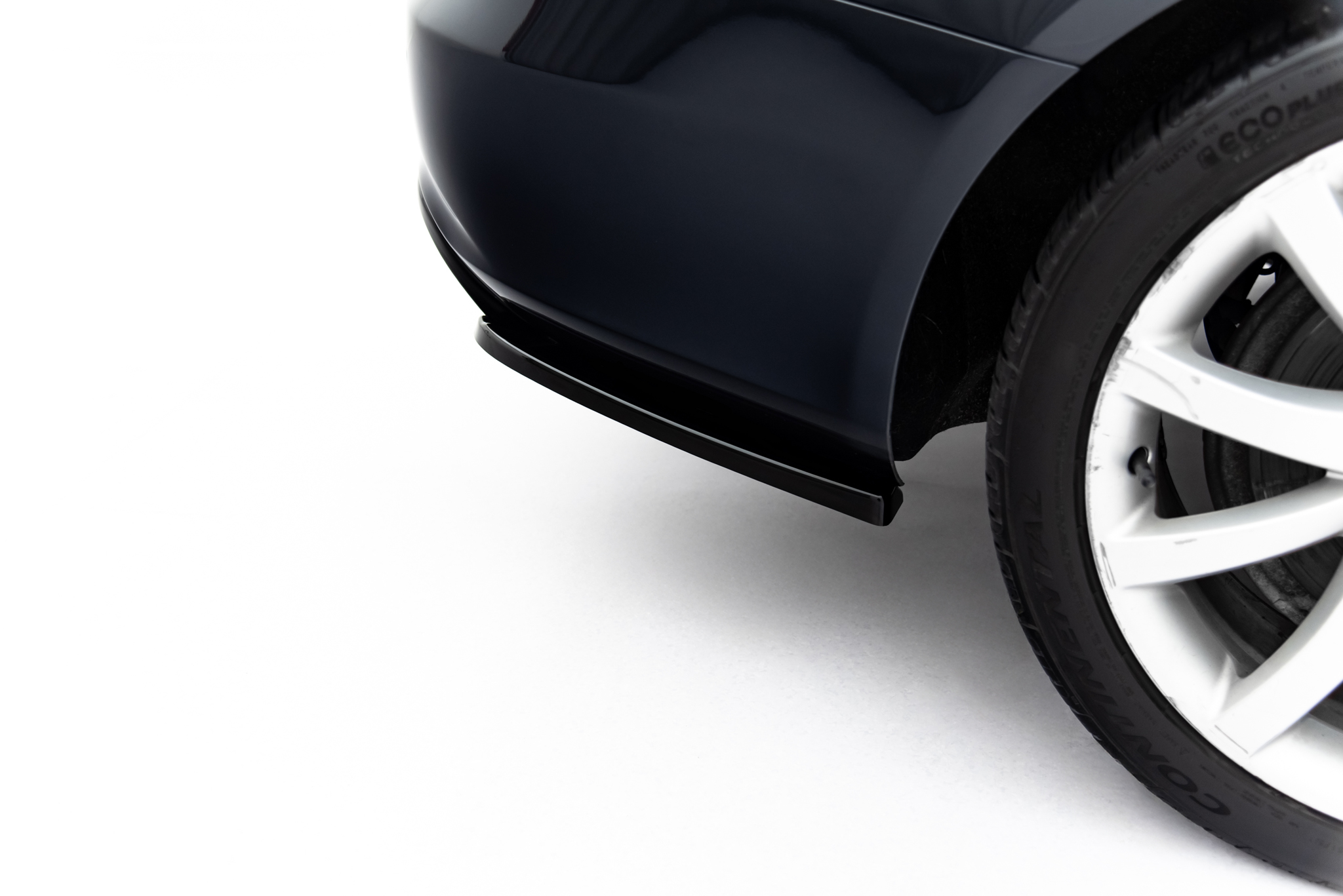 pol_po_Rear-Side-Splitters-Audi-A4-B8-Facelift-23477_6 pol_po_Rear-Side-Splitters-Audi-A4-B8-Facelift-23477_6