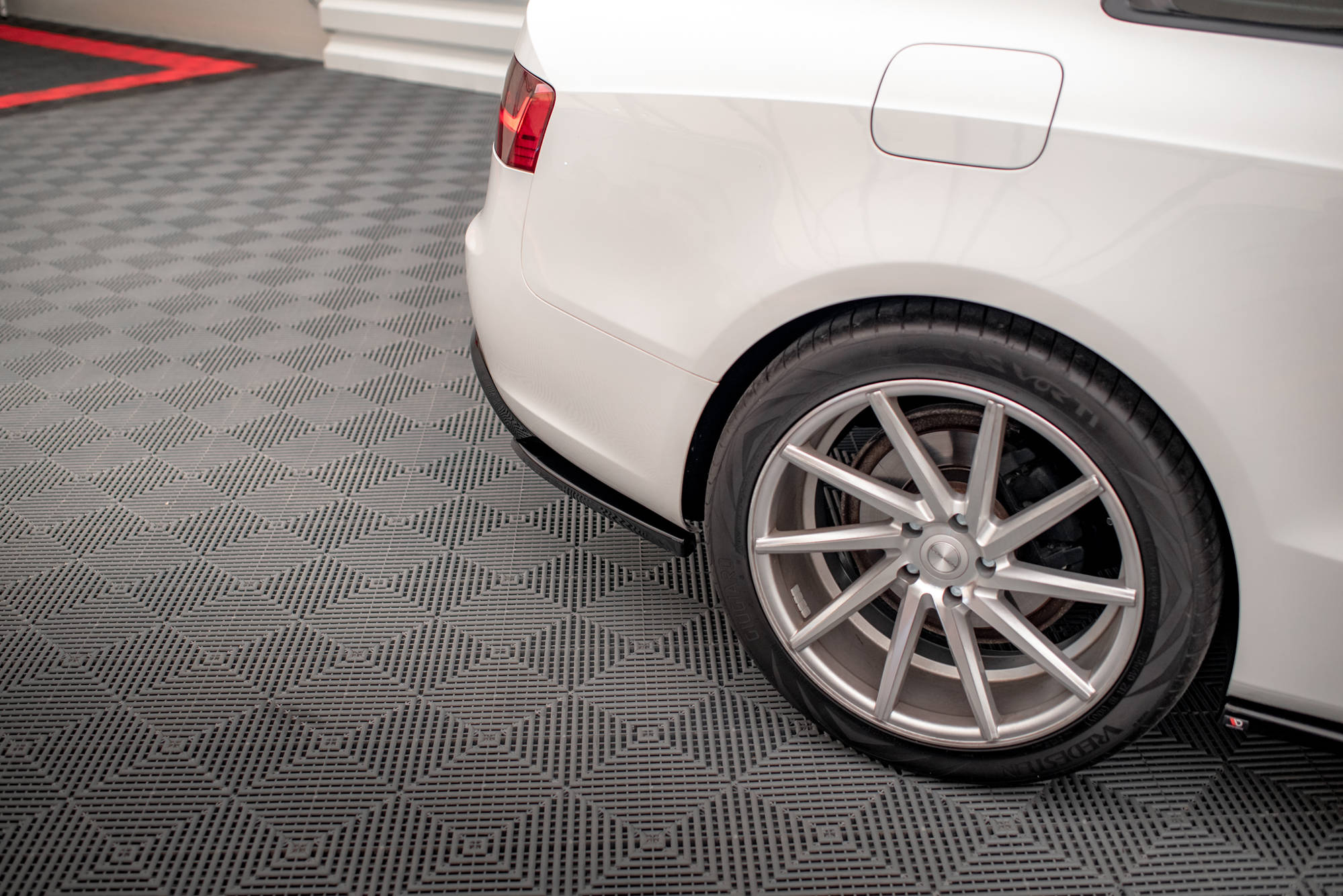 pol_po_Rear-Side-Splitters-Audi-A5-Coupe-8T-Facelift-18228_3 pol_po_Rear-Side-Splitters-Audi-A5-Coupe-8T-Facelift-18228_3