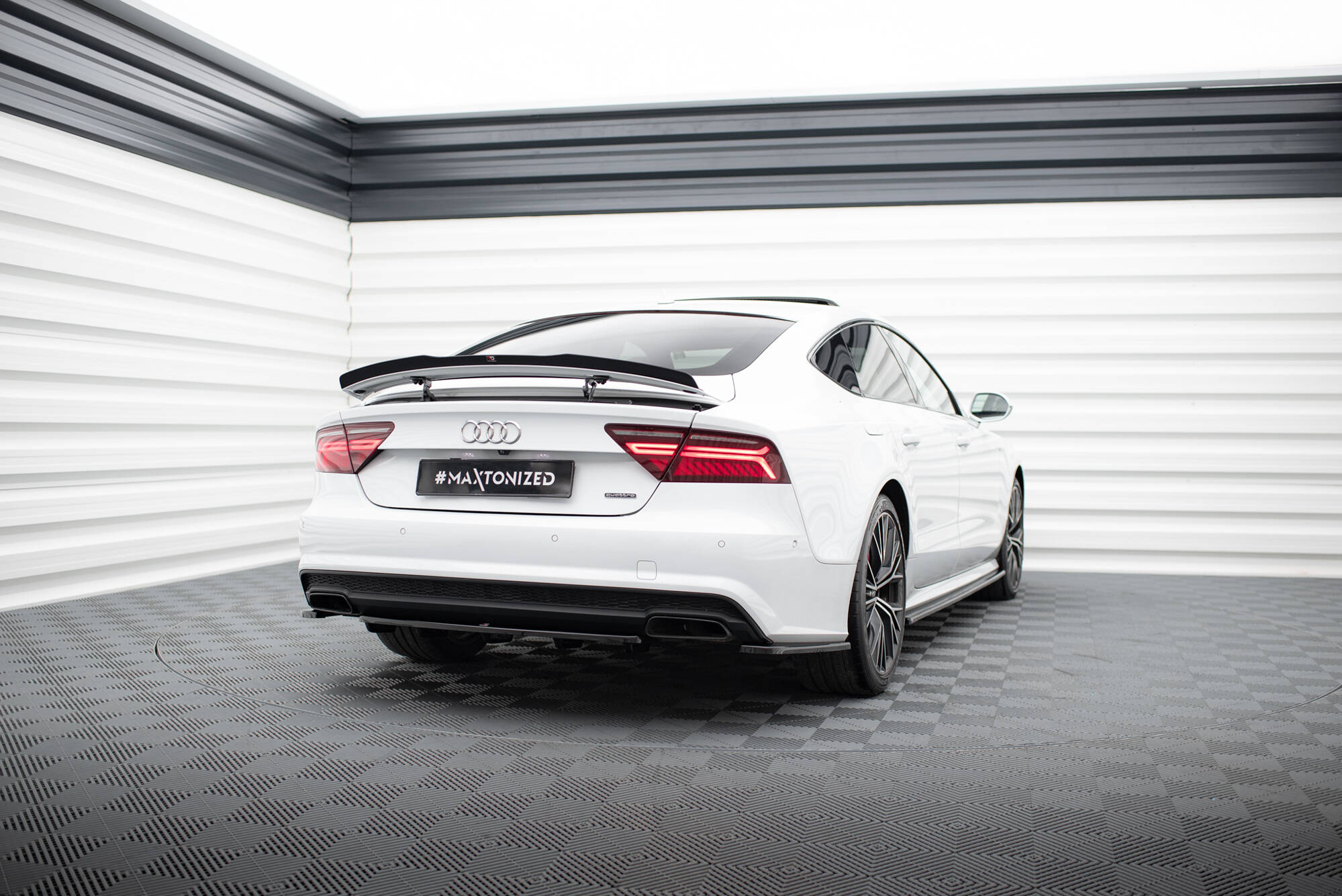 pol_po_Rear-Side-Splitters-Audi-A7-S-Line-Facelift-1081_2 pol_po_Rear-Side-Splitters-Audi-A7-S-Line-Facelift-1081_2