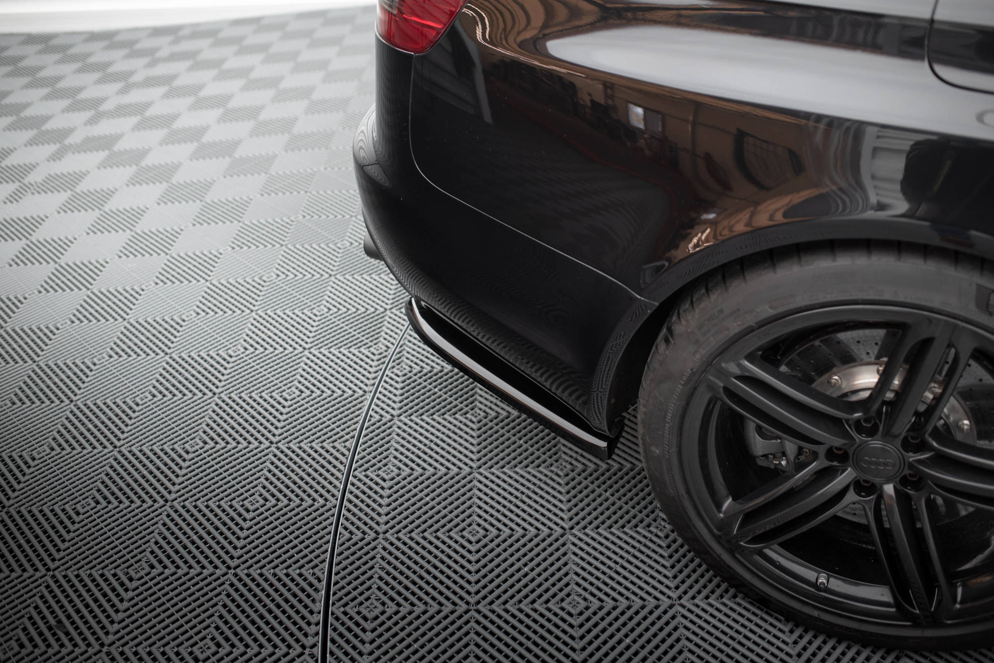 pol_po_Rear-Side-Splitters-Audi-RS6-Avant-C6-18440_2 pol_po_Rear-Side-Splitters-Audi-RS6-Avant-C6-18440_2