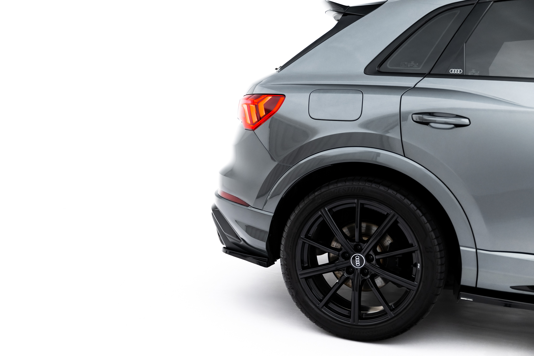 pol_po_Rear-Side-Splitters-Audi-RSQ3-SUV-F3-23630_1 pol_po_Rear-Side-Splitters-Audi-RSQ3-SUV-F3-23630_1
