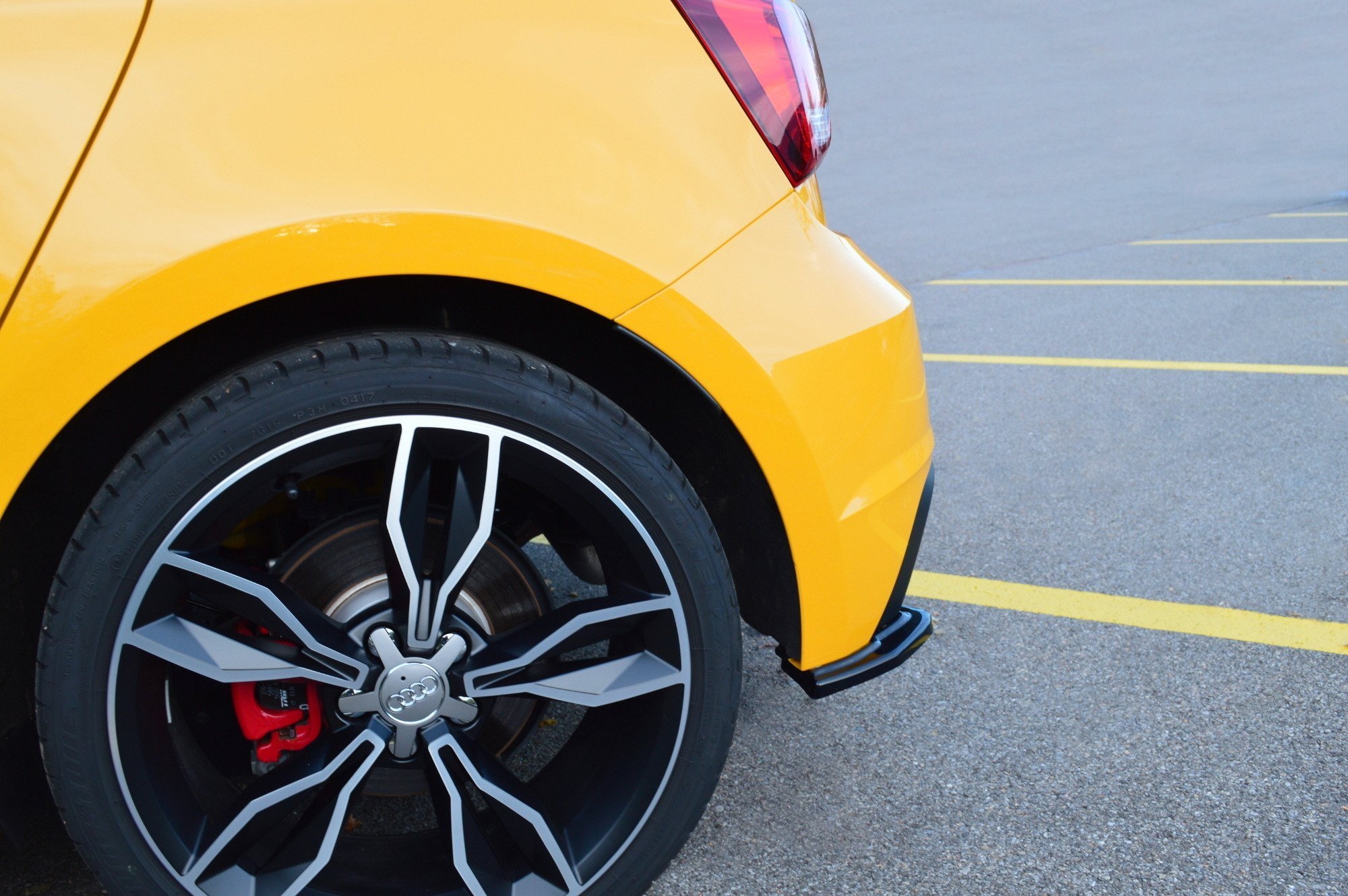 pol_po_Rear-Side-Splitters-Audi-S1-8X-7154_1 pol_po_Rear-Side-Splitters-Audi-S1-8X-7154_1