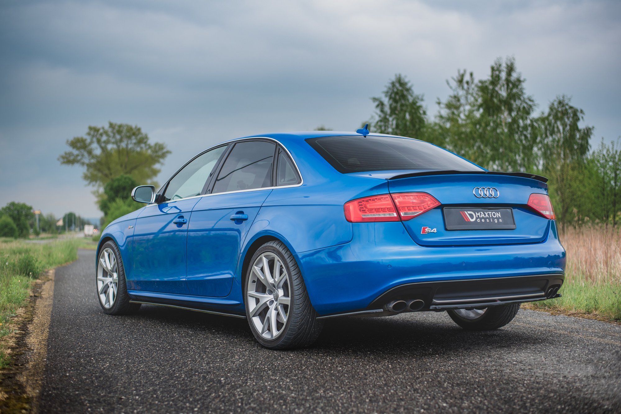 pol_po_Rear-Side-Splitters-Audi-S4-A4-S-Line-B8-Sedan-10178_4 pol_po_Rear-Side-Splitters-Audi-S4-A4-S-Line-B8-Sedan-10178_4