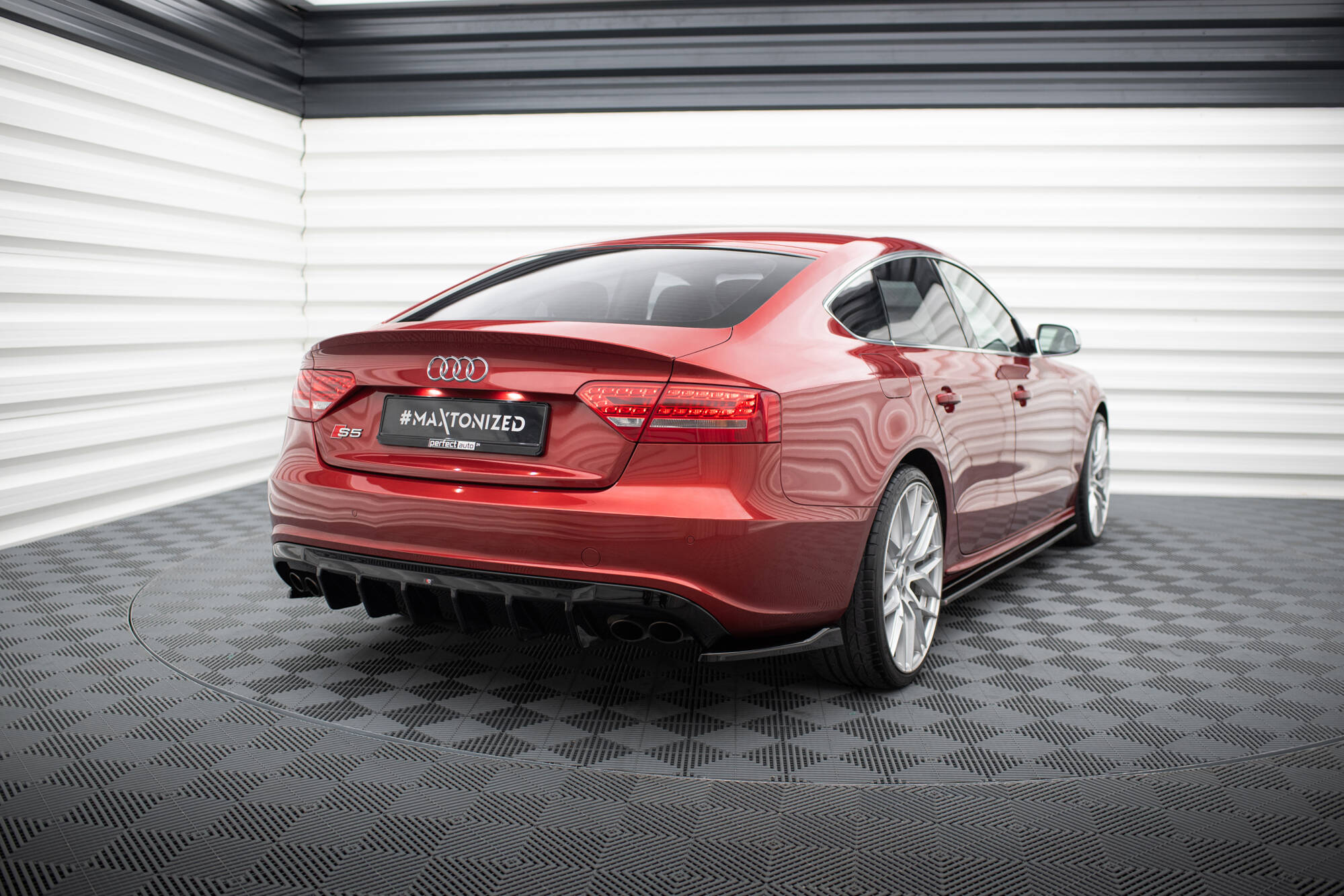 pol_po_Rear-Side-Splitters-Audi-S5-A5-S-Line-Sportback-8T-22272_2 pol_po_Rear-Side-Splitters-Audi-S5-A5-S-Line-Sportback-8T-22272_2