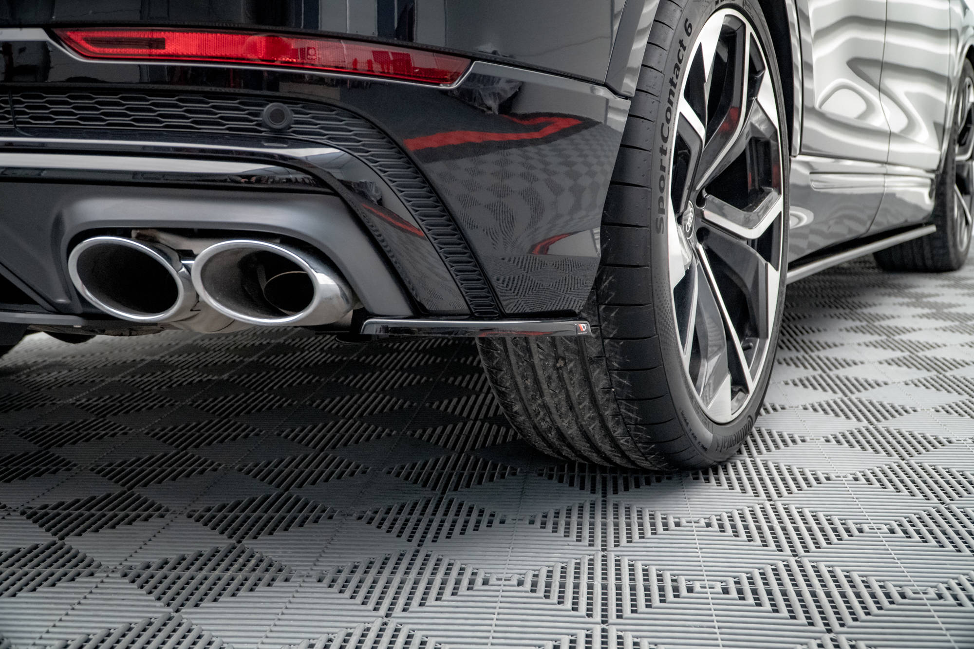 pol_po_Rear-Side-Splitters-Audi-SQ8-Mk1-15803_5 pol_po_Rear-Side-Splitters-Audi-SQ8-Mk1-15803_5