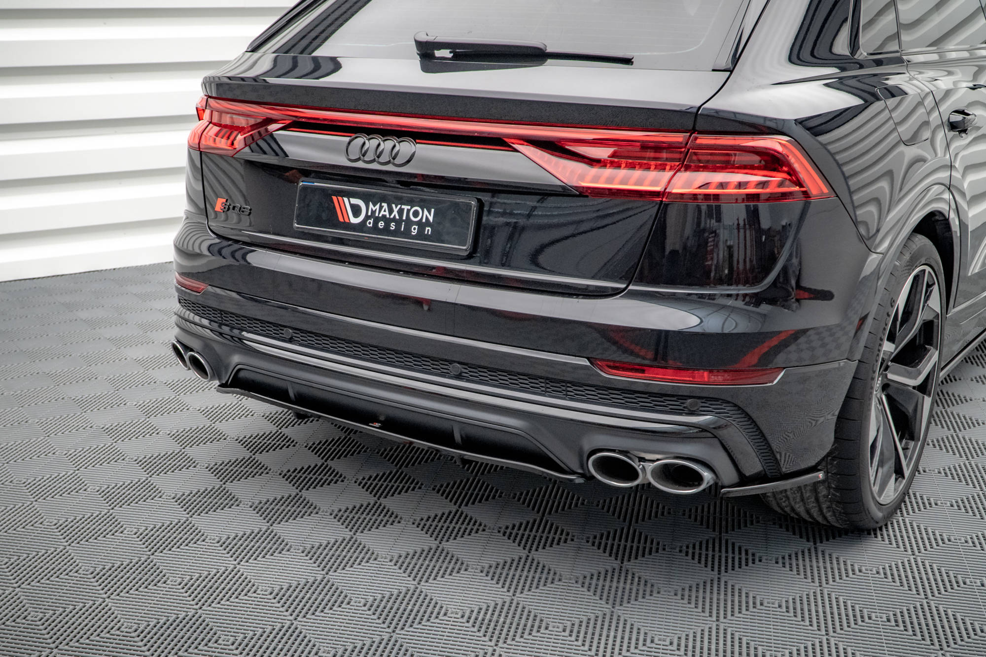 pol_po_Rear-Side-Splitters-Audi-SQ8-Mk1-15803_6 pol_po_Rear-Side-Splitters-Audi-SQ8-Mk1-15803_6