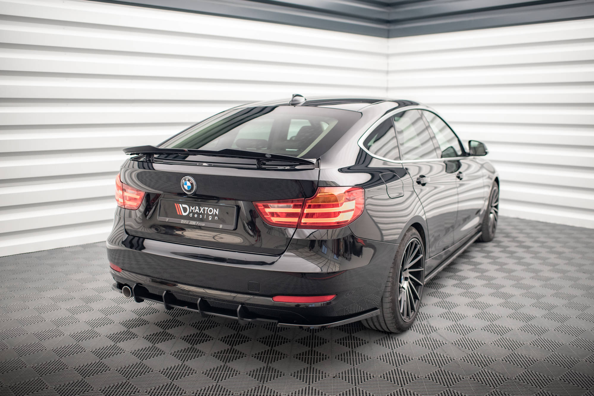 pol_po_Rear-Side-Splitters-BMW-3-GT-F34-16728_2 pol_po_Rear-Side-Splitters-BMW-3-GT-F34-16728_2