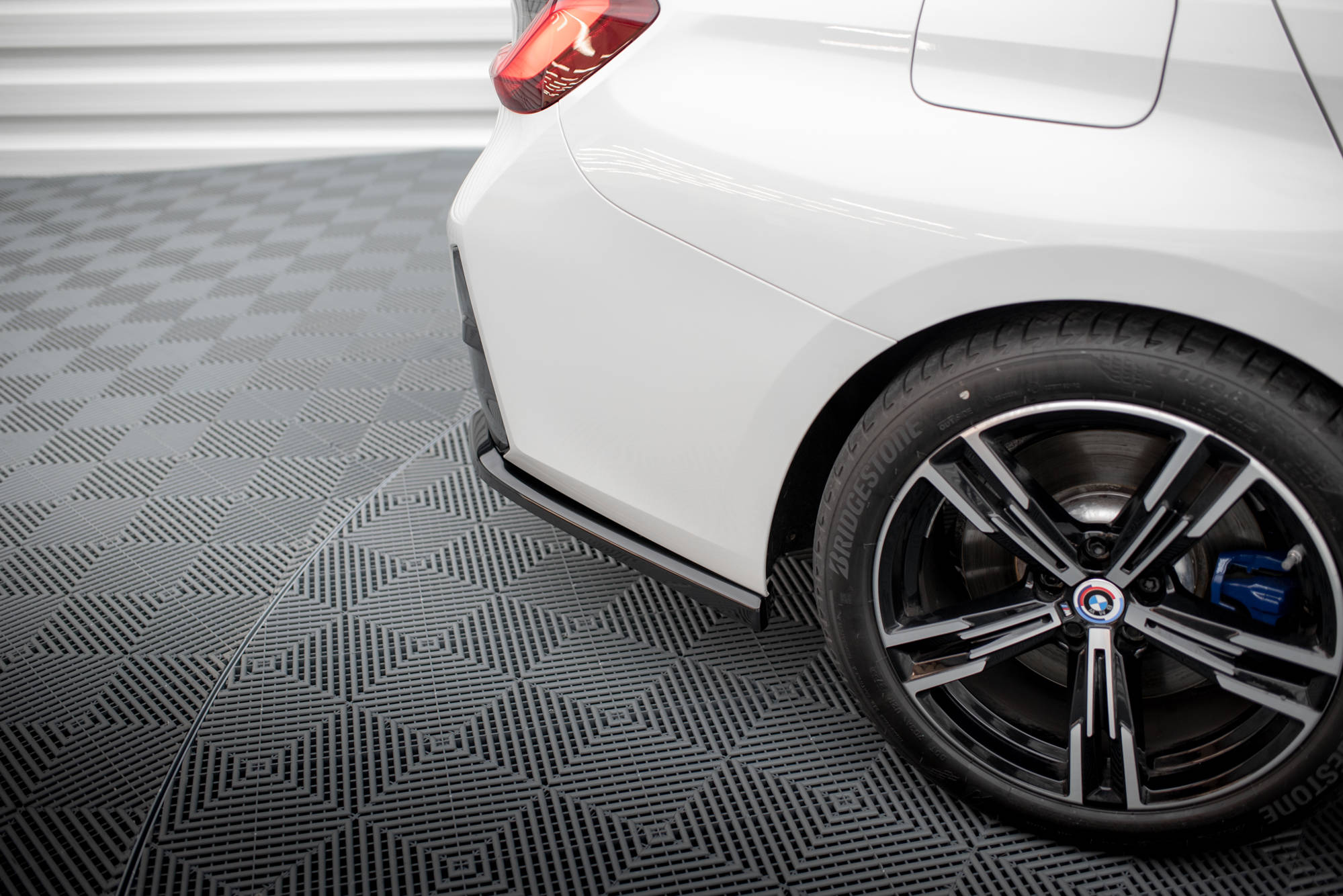 pol_po_Rear-Side-Splitters-BMW-M-Pack-G20-G21-Facelift-18633_3 pol_po_Rear-Side-Splitters-BMW-M-Pack-G20-G21-Facelift-18633_3