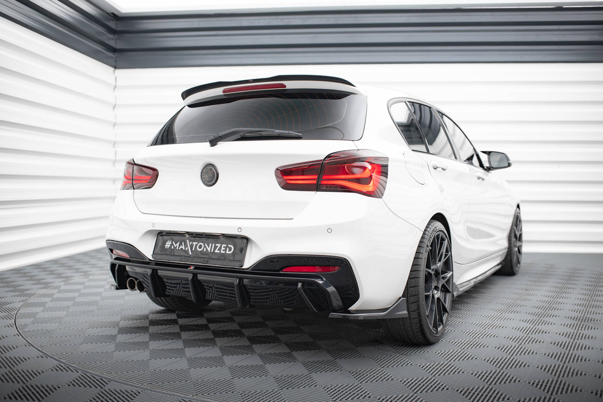 pol_po_Rear-Side-Splitters-For-rear-valance-V-3-BMW-1-M-Pack-M140i-F20-Facelift-20878_2 pol_po_Rear-Side-Splitters-For-rear-valance-V-3-BMW-1-M-Pack-M140i-F20-Facelift-20878_2