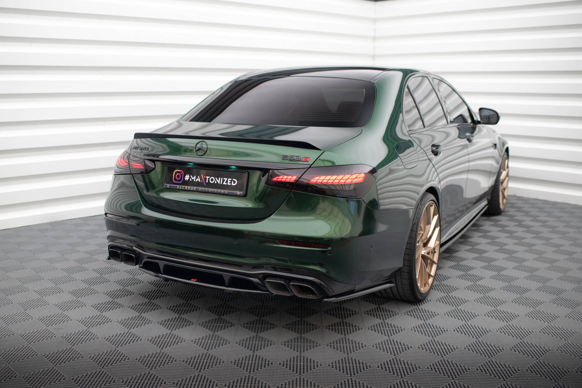 pol_po_Rear-Side-Splitters-Mercedes-AMG-E63-W213-Facelift-19127_3 pol_po_Rear-Side-Splitters-Mercedes-AMG-E63-W213-Facelift-19127_3