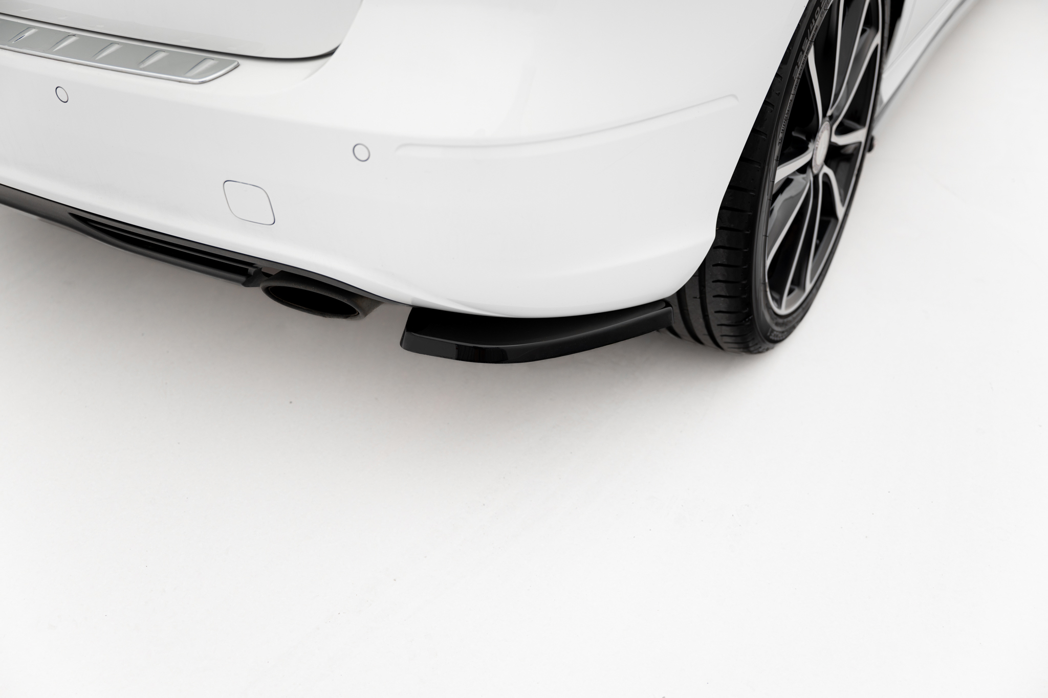 pol_po_Rear-Side-Splitters-Mercedes-Benz-B-W246-22740_3 pol_po_Rear-Side-Splitters-Mercedes-Benz-B-W246-22740_3