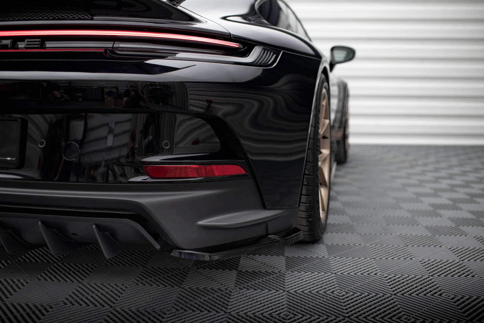 pol_po_Rear-Side-Splitters-Porsche-911-992-GT3-19015_5 pol_po_Rear-Side-Splitters-Porsche-911-992-GT3-19015_5