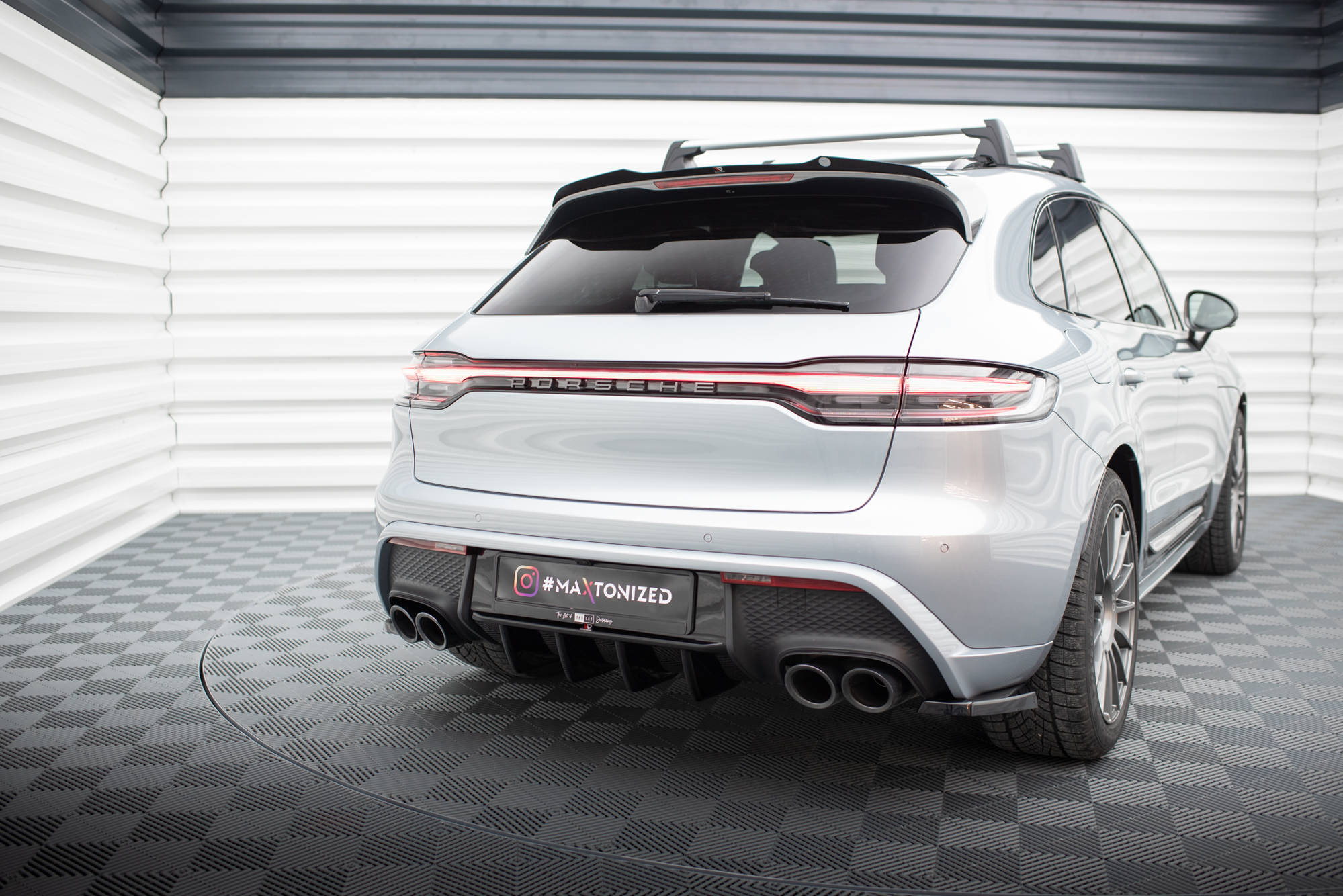 pol_po_Rear-Side-Splitters-Porsche-Macan-Mk1-Facelift-2-18405_6 pol_po_Rear-Side-Splitters-Porsche-Macan-Mk1-Facelift-2-18405_6