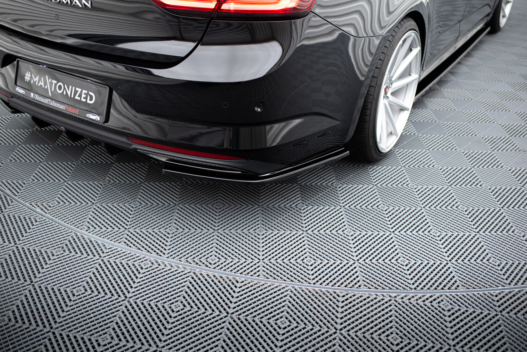 pol_po_Rear-Side-Splitters-Renault-Talisman-1143_3 pol_po_Rear-Side-Splitters-Renault-Talisman-1143_3