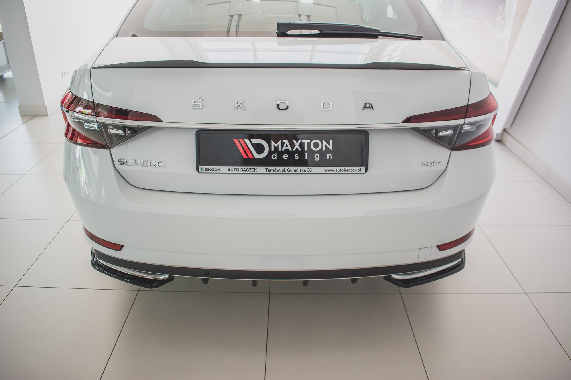 pol_po_Rear-Side-Splitters-Skoda-Superb-Liftback-Combi-Mk3-Facelift-8924_3 pol_po_Rear-Side-Splitters-Skoda-Superb-Liftback-Combi-Mk3-Facelift-8924_3