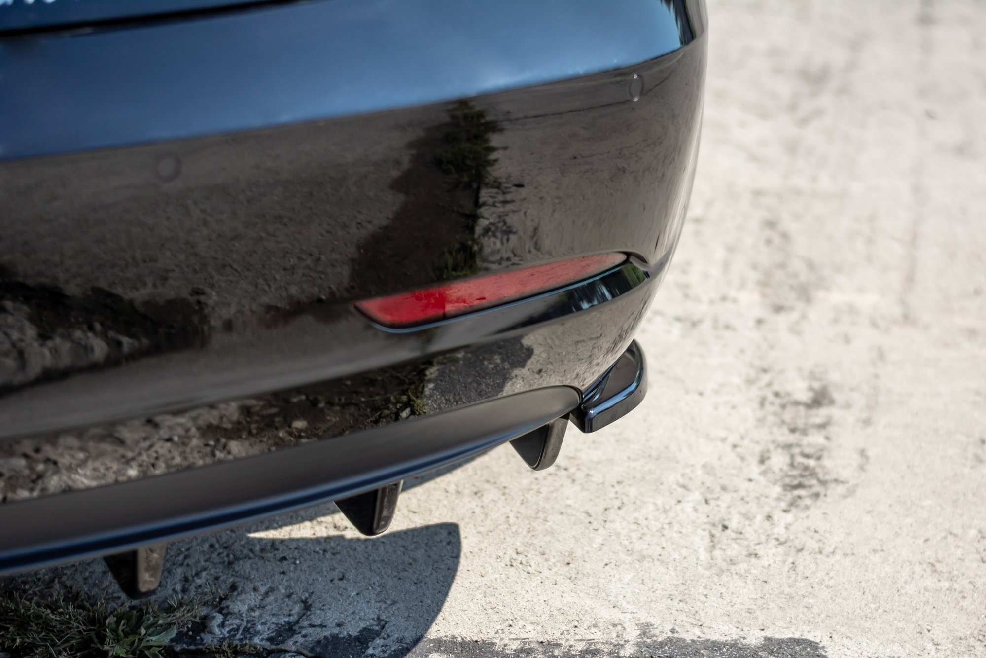 pol_po_Rear-Side-Splitters-Tesla-Model-3-8753_1 pol_po_Rear-Side-Splitters-Tesla-Model-3-8753_1