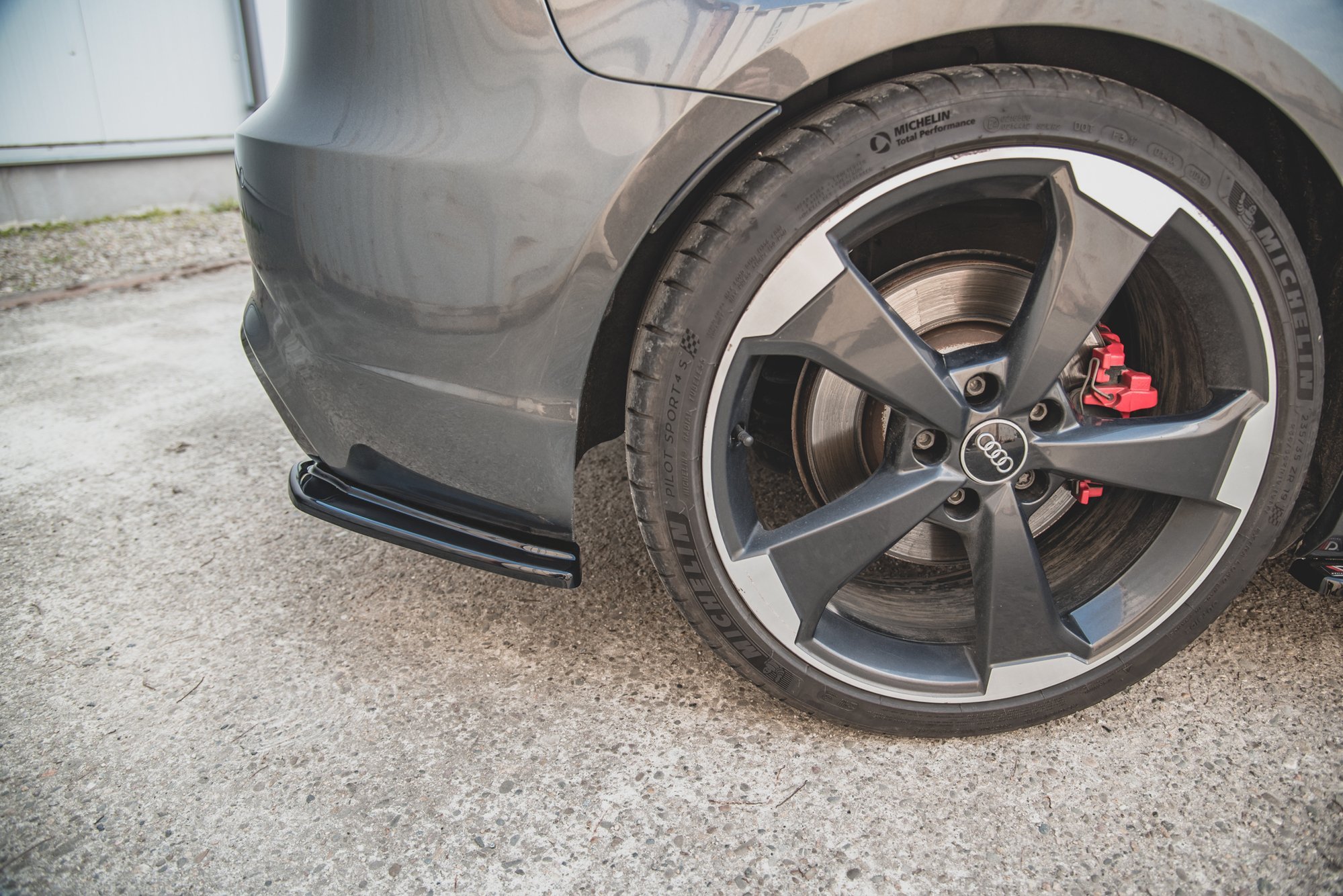 pol_po_Rear-Side-Splitters-V-1-Audi-RS3-8V-Sportback-10090_4 pol_po_Rear-Side-Splitters-V-1-Audi-RS3-8V-Sportback-10090_4