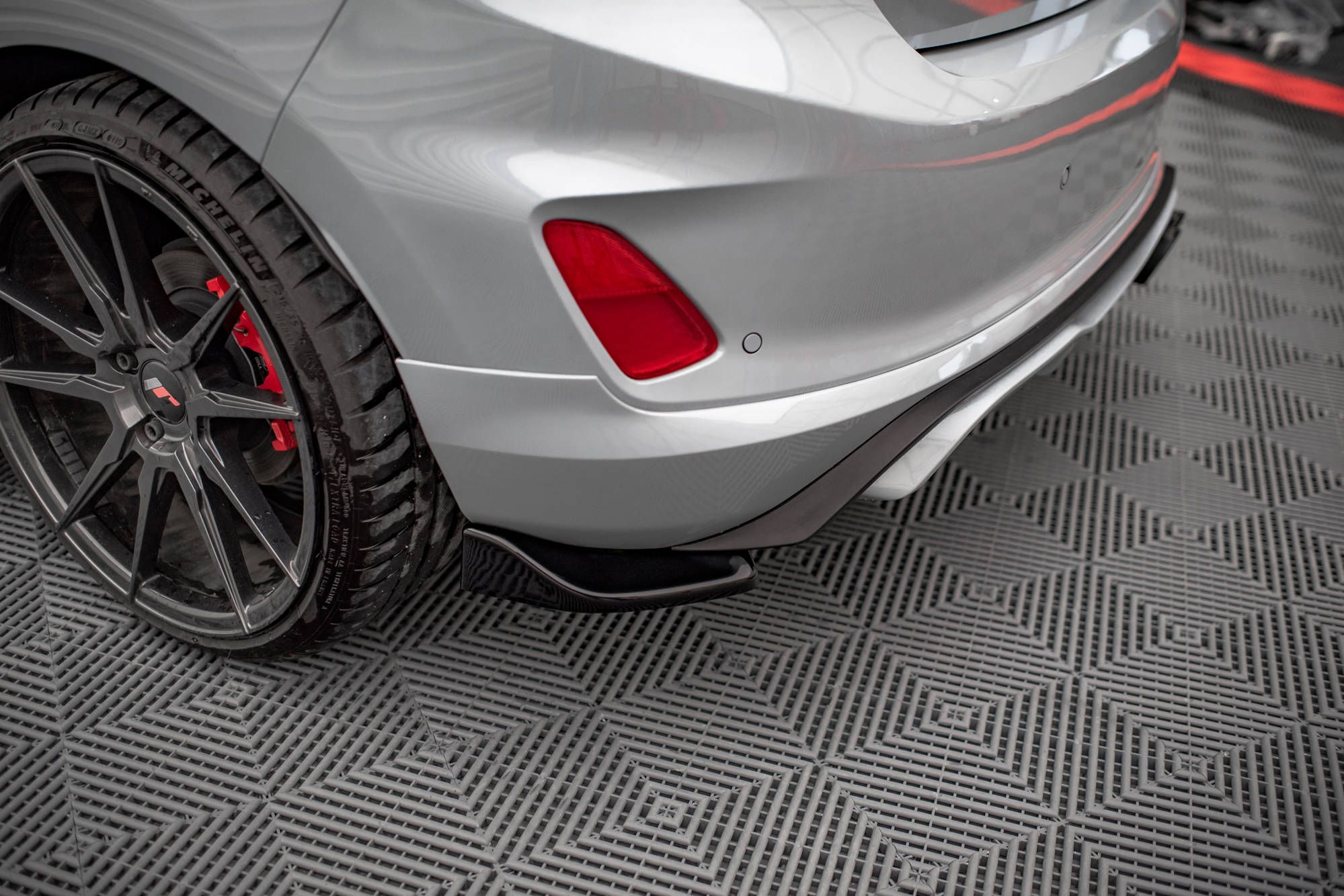 pol_po_Rear-Side-Splitters-V-1-Ford-Fiesta-ST-Mk8-14287_6 pol_po_Rear-Side-Splitters-V-1-Ford-Fiesta-ST-Mk8-14287_6