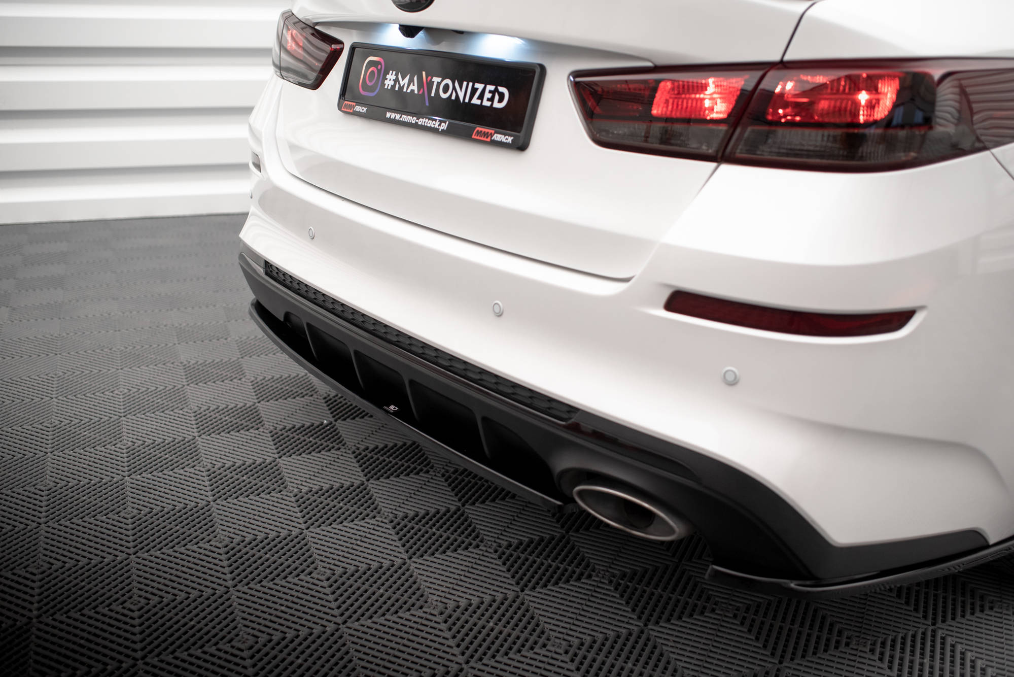pol_po_Rear-Side-Splitters-V-1-Kia-Optima-Mk4-Facelift-18009_6 pol_po_Rear-Side-Splitters-V-1-Kia-Optima-Mk4-Facelift-18009_6
