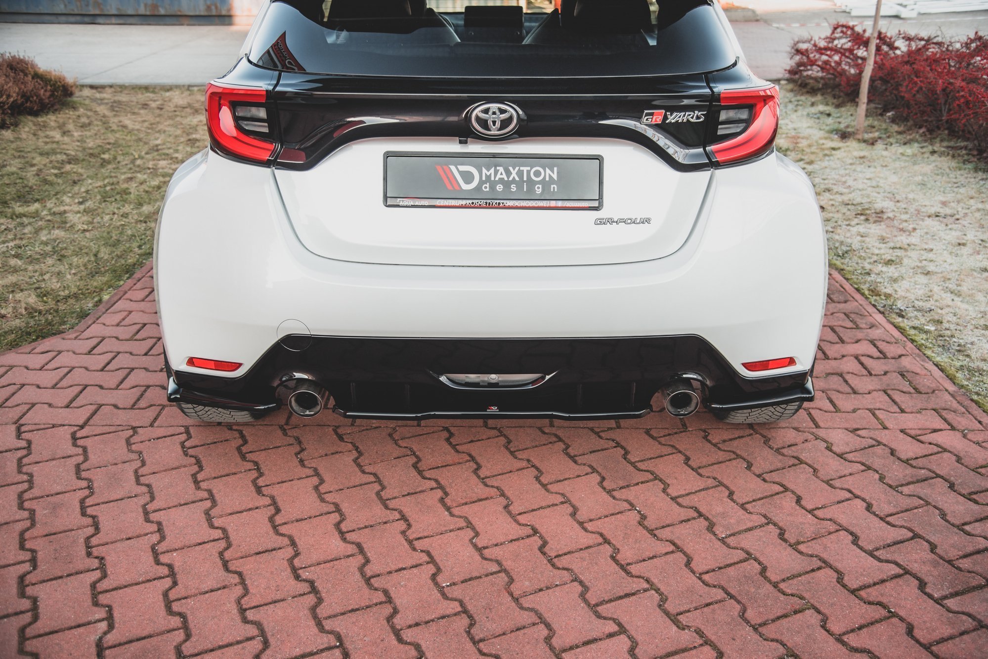 pol_po_Rear-Side-Splitters-V-1-Toyota-GR-Yaris-Mk4-11880_6 pol_po_Rear-Side-Splitters-V-1-Toyota-GR-Yaris-Mk4-11880_6