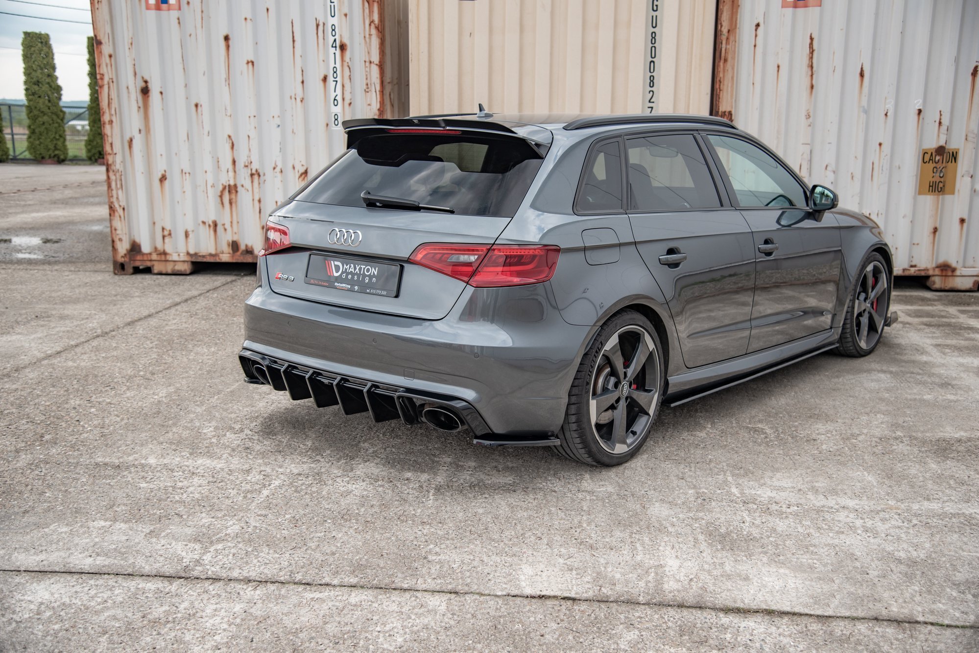 pol_po_Rear-Side-Splitters-V-2-Audi-RS3-8V-Sportback-10093_1 pol_po_Rear-Side-Splitters-V-2-Audi-RS3-8V-Sportback-10093_1