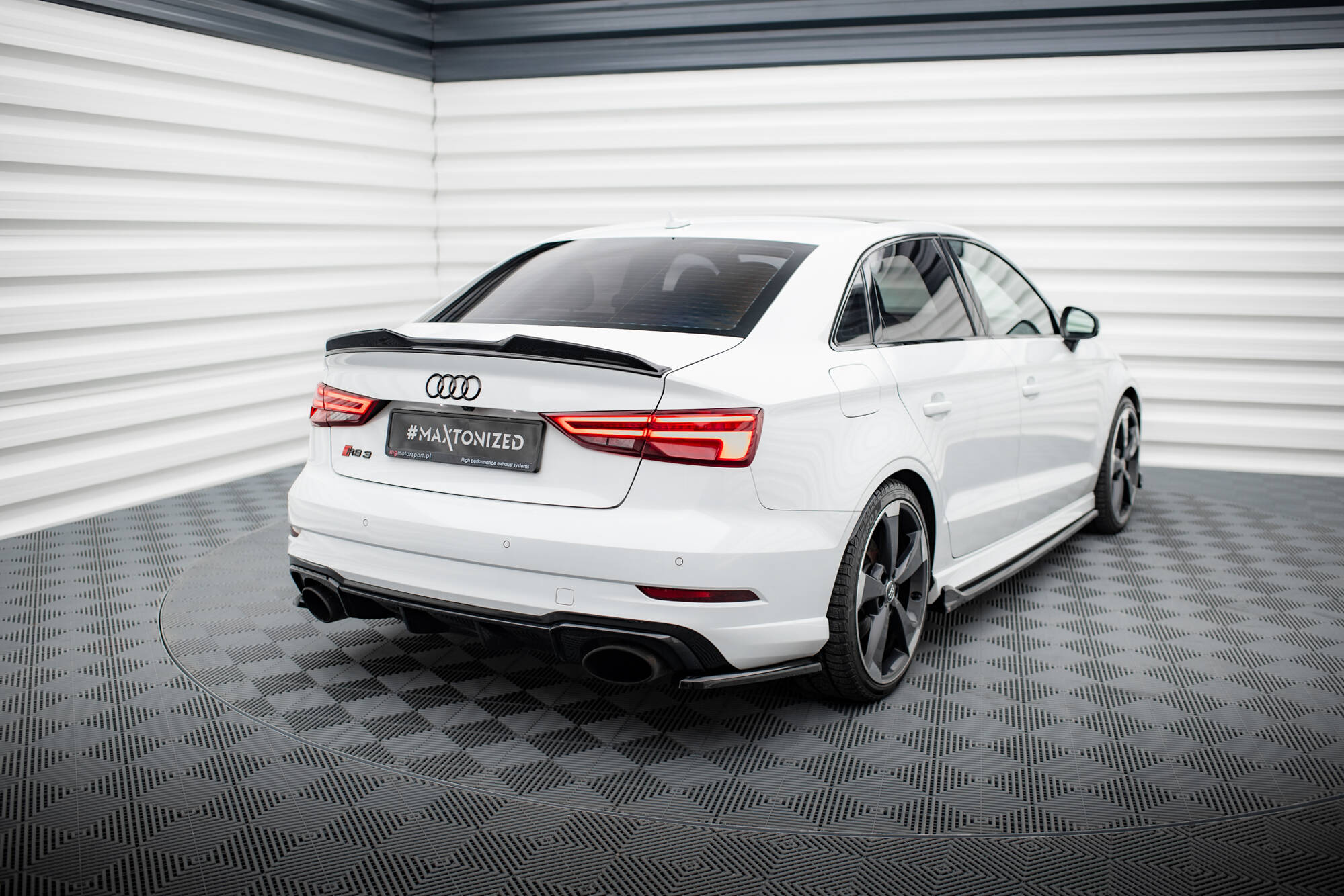 pol_po_Rear-Side-Splitters-V-2-Audi-RS3-Sedan-8V-Facelift-20592_2 pol_po_Rear-Side-Splitters-V-2-Audi-RS3-Sedan-8V-Facelift-20592_2