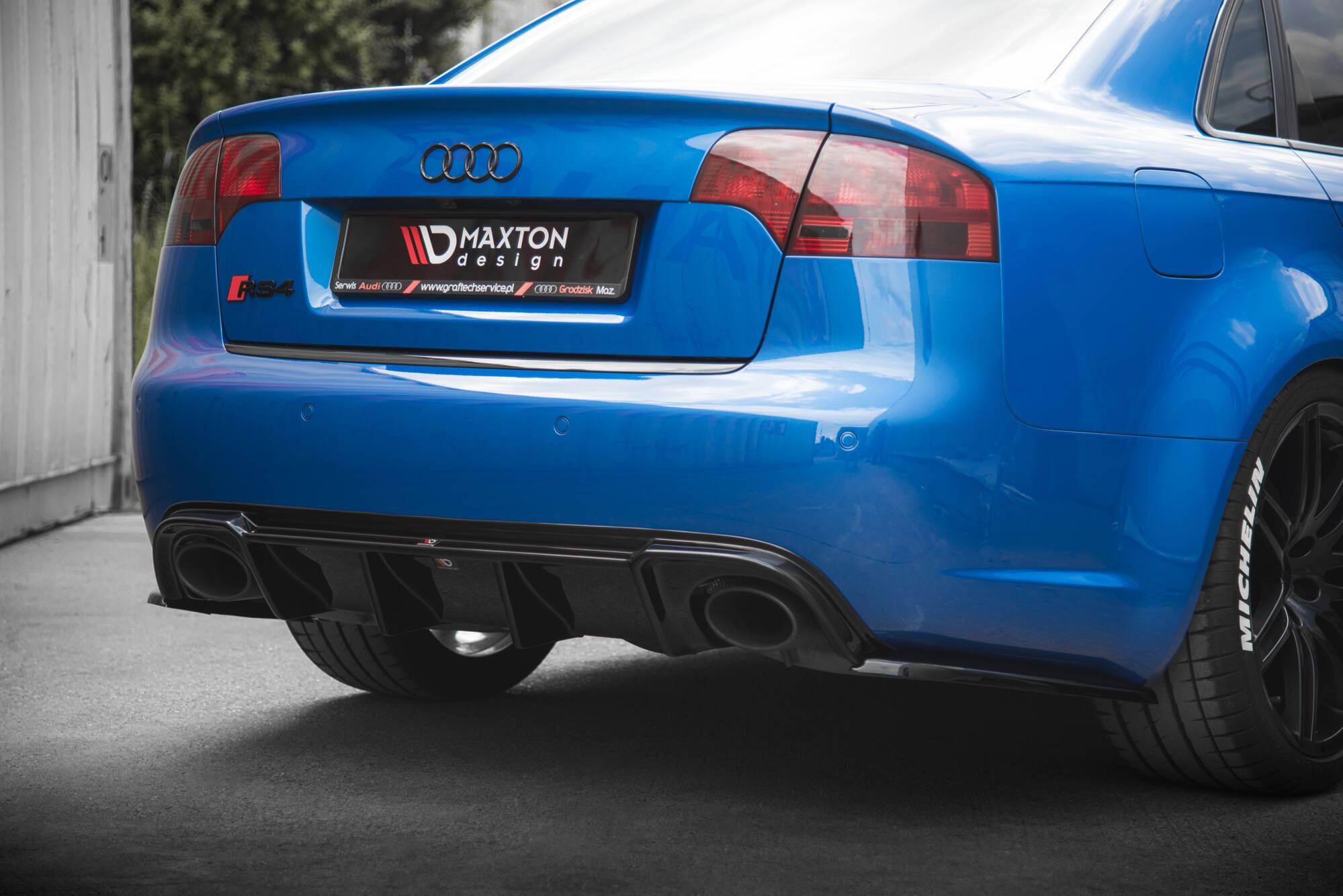pol_po_Rear-Side-Splitters-V-2-Audi-RS4-Sedan-B7-10267_4 pol_po_Rear-Side-Splitters-V-2-Audi-RS4-Sedan-B7-10267_4