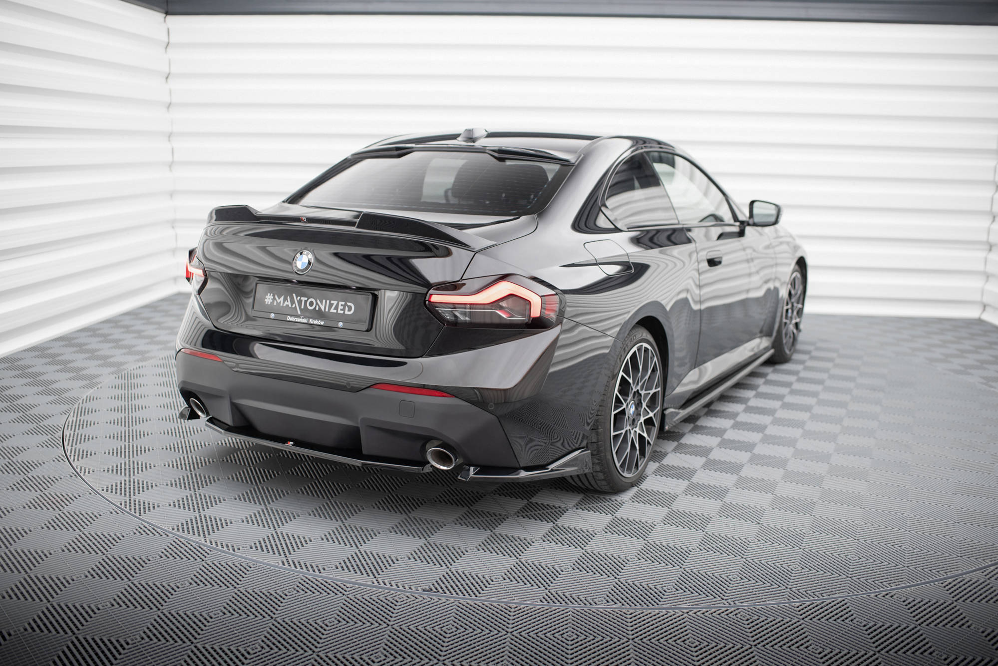 pol_po_Rear-Side-Splitters-V-2-BMW-2-Coupe-G42-18900_5 pol_po_Rear-Side-Splitters-V-2-BMW-2-Coupe-G42-18900_5