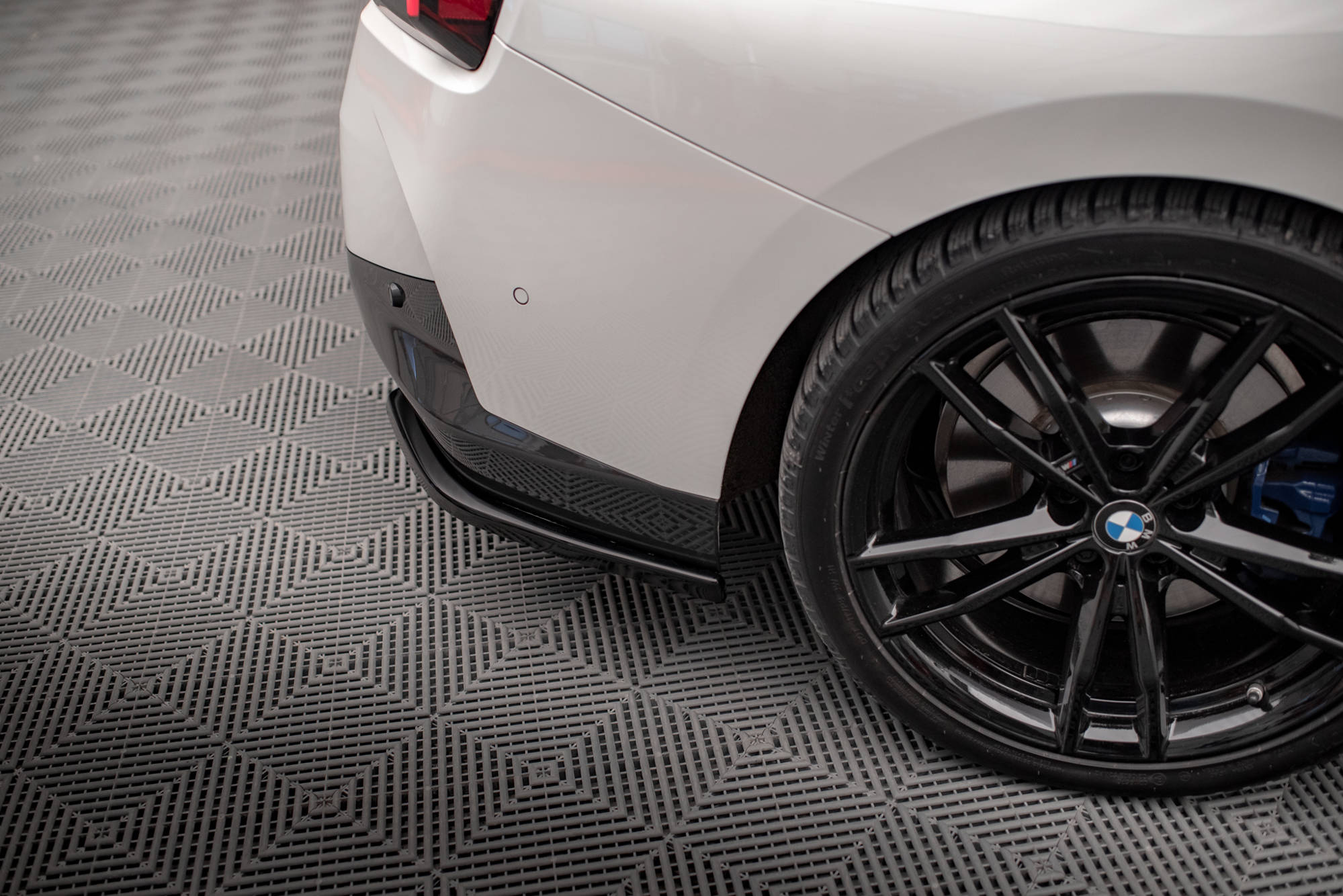 pol_po_Rear-Side-Splitters-V-2-BMW-2-Coupe-M-Pack-G42-17653_4 pol_po_Rear-Side-Splitters-V-2-BMW-2-Coupe-M-Pack-G42-17653_4