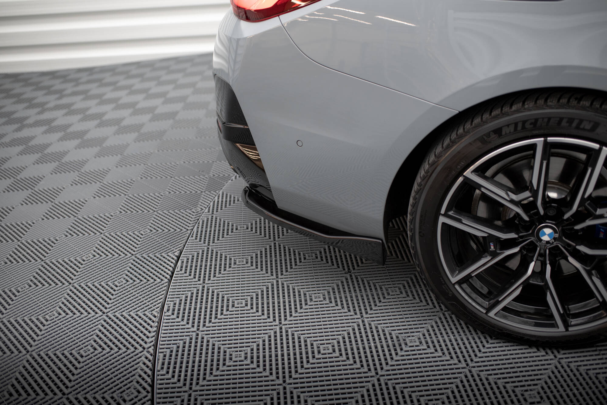 pol_po_Rear-Side-Splitters-V-2-BMW-M440i-Gran-Coupe-G26-19945_4 pol_po_Rear-Side-Splitters-V-2-BMW-M440i-Gran-Coupe-G26-19945_4