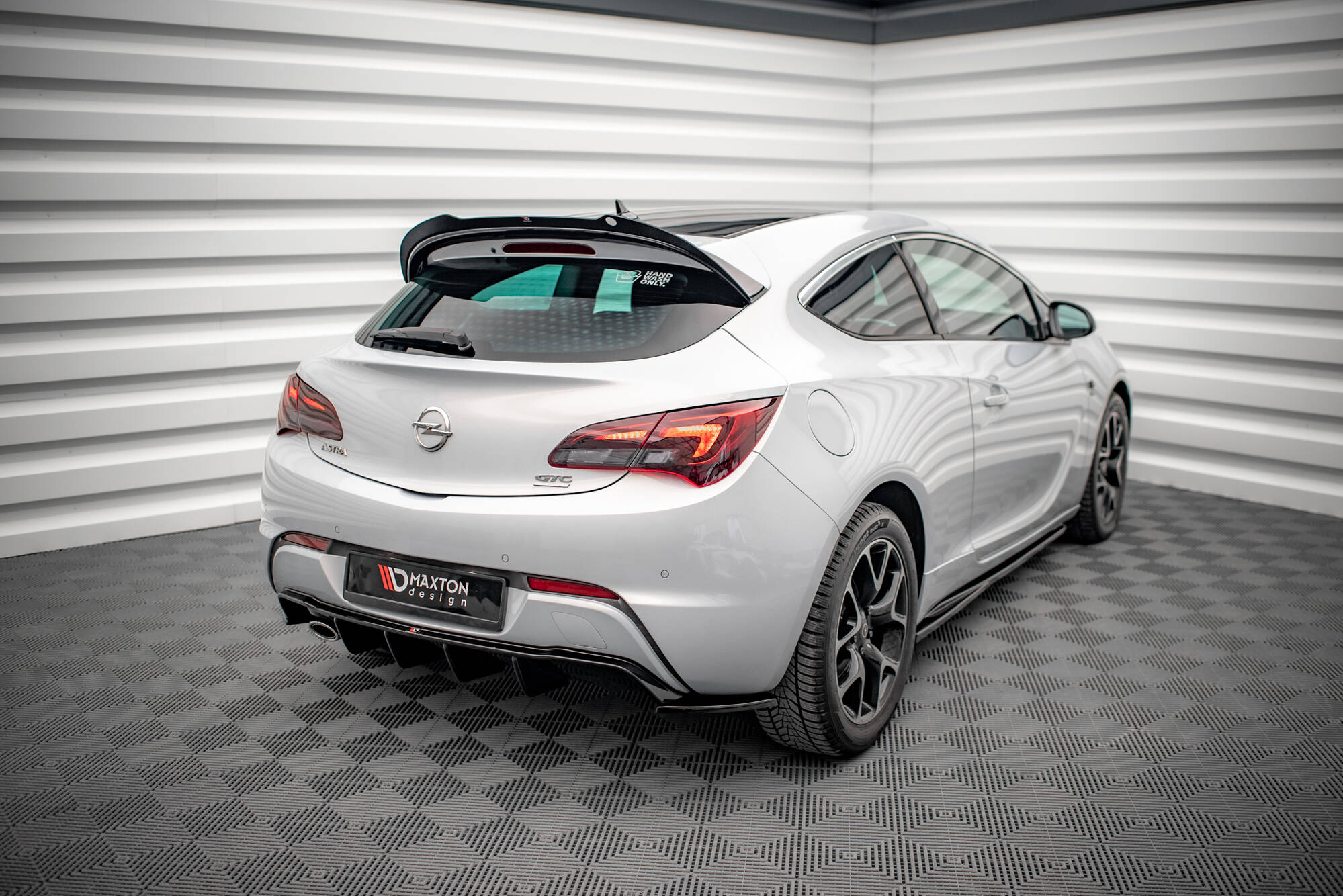 pol_po_Rear-Side-Splitters-V-2-Opel-Astra-GTC-OPC-Line-J-20350_4 pol_po_Rear-Side-Splitters-V-2-Opel-Astra-GTC-OPC-Line-J-20350_4