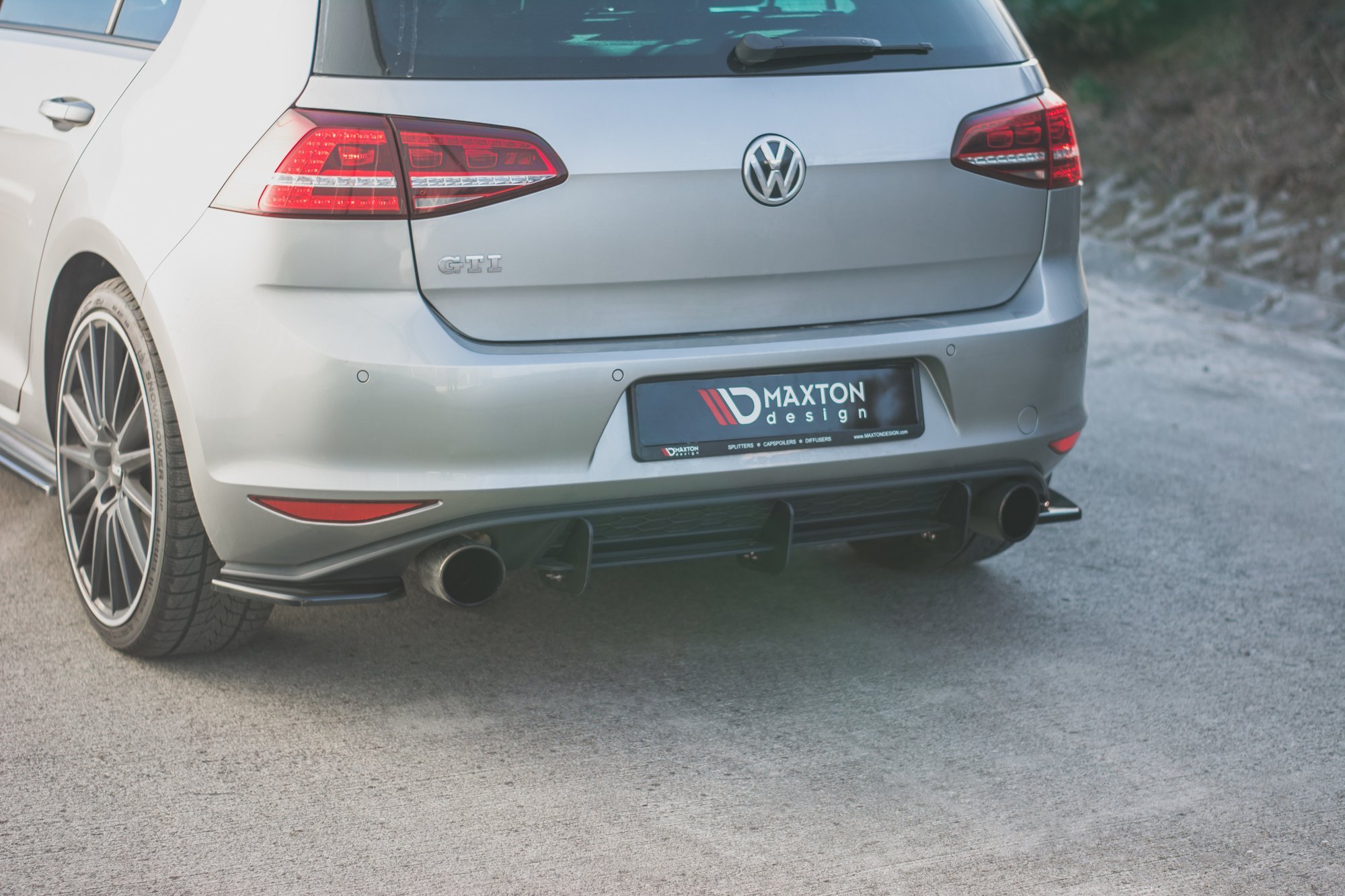 pol_po_Rear-Side-Splitters-V-2-VW-Golf-7-GTI-9273_4 pol_po_Rear-Side-Splitters-V-2-VW-Golf-7-GTI-9273_4