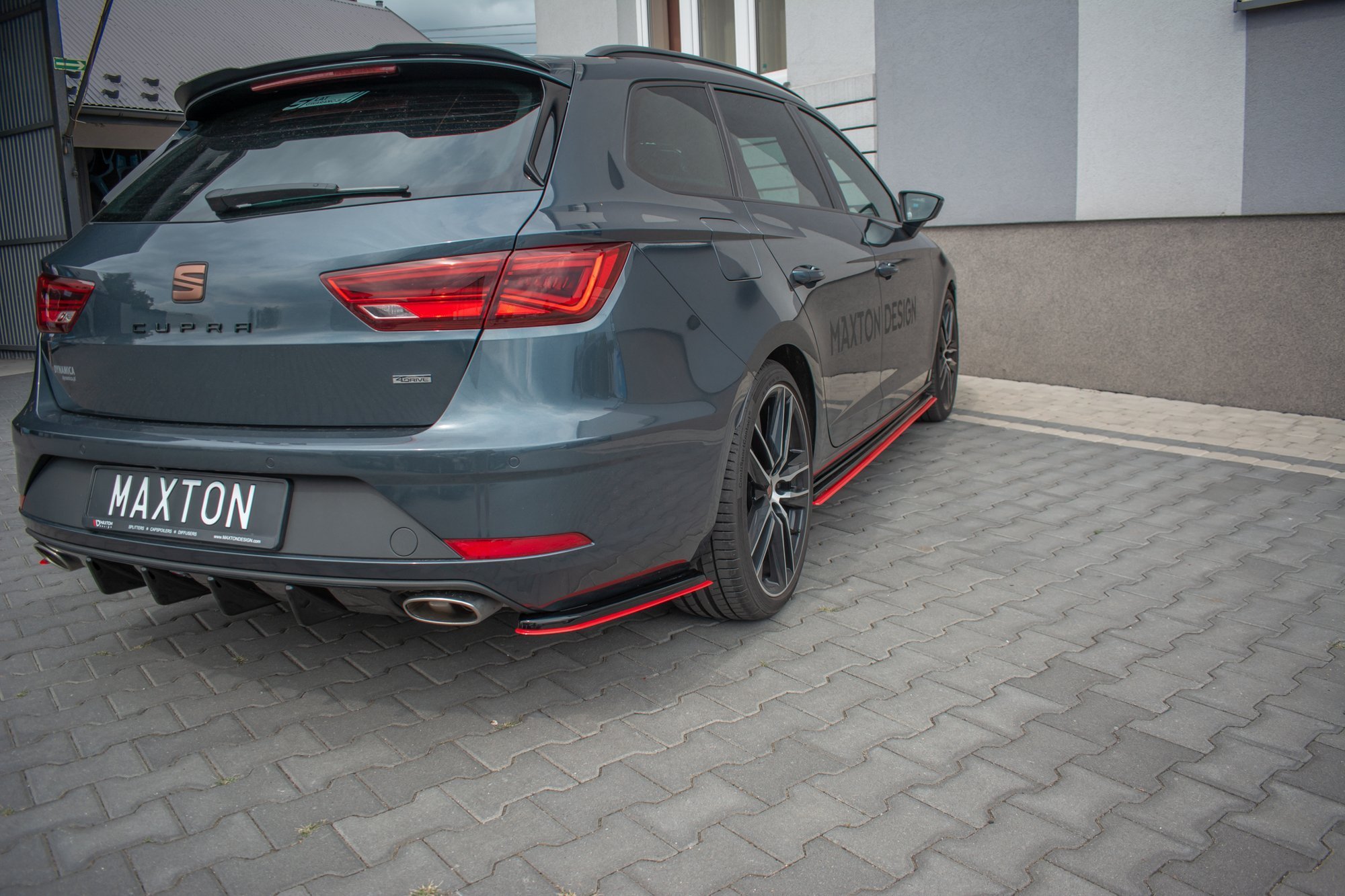 pol_po_Rear-Side-Splitters-V-4-Seat-Leon-Cupra-Mk3-FL-Sportstourer-9253_3 pol_po_Rear-Side-Splitters-V-4-Seat-Leon-Cupra-Mk3-FL-Sportstourer-9253_3