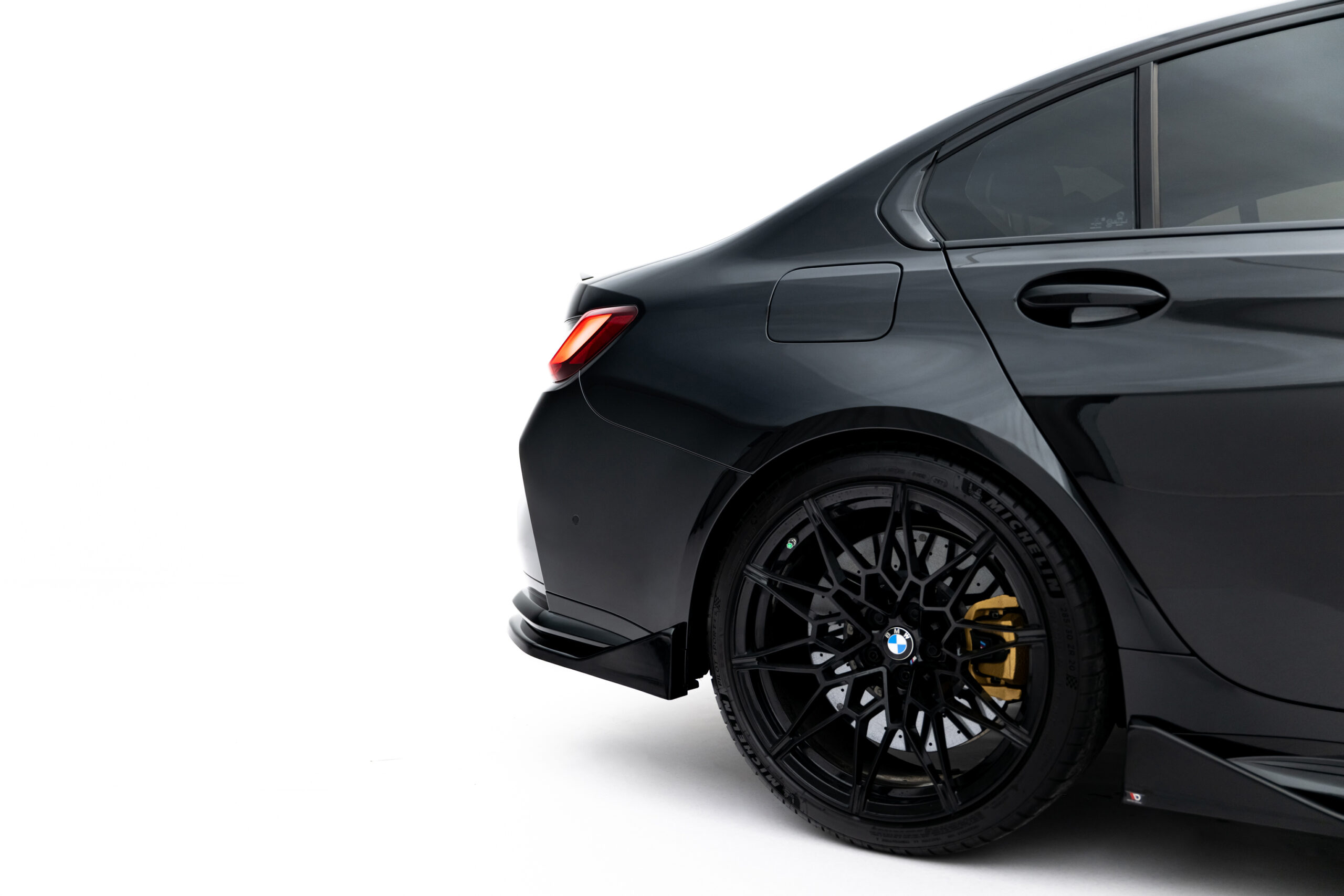 pol_po_Rear-Side-Splitters-V-5-BMW-M3-Sedan-Touring-G80-G81-22834_8 pol_po_Rear-Side-Splitters-V-5-BMW-M3-Sedan-Touring-G80-G81-22834_8