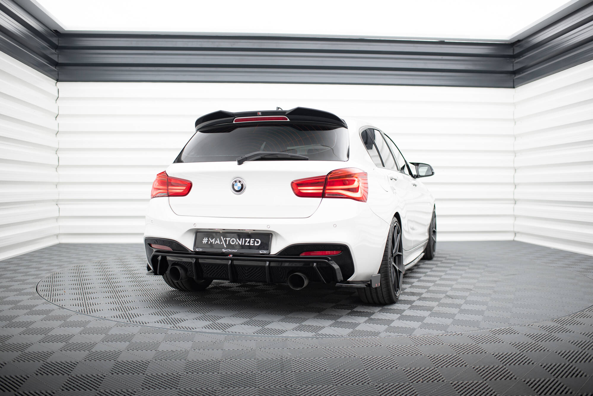 pol_po_Rear-Side-Splitters-V-5-Flaps-For-rear-valance-V-3-BMW-1-M-Pack-M140i-F20-Facelift-21006_2 pol_po_Rear-Side-Splitters-V-5-Flaps-For-rear-valance-V-3-BMW-1-M-Pack-M140i-F20-Facelift-21006_2