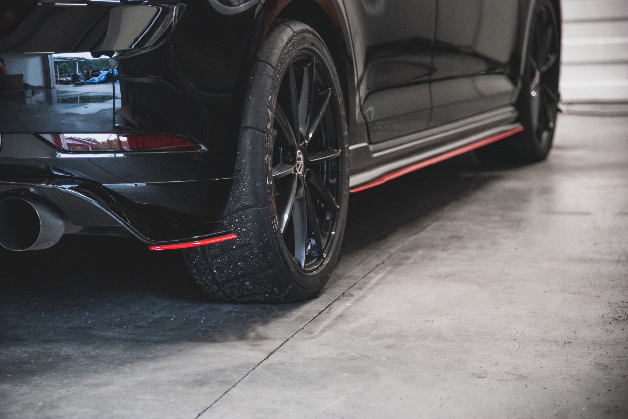 pol_po_Rear-Side-Splitters-VW-Golf-7-GTI-TCR-11054_13 pol_po_Rear-Side-Splitters-VW-Golf-7-GTI-TCR-11054_13