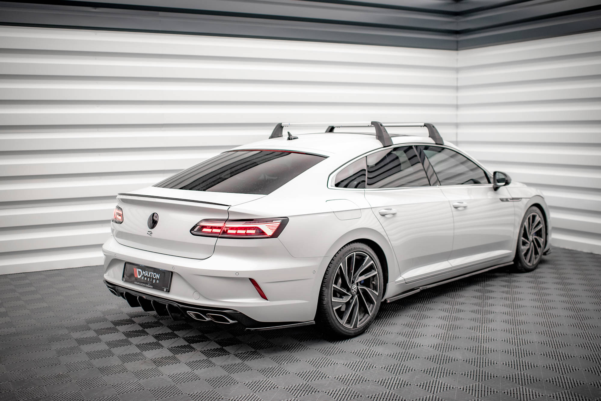 pol_po_Rear-Side-Splitters-Volkswagen-Arteon-R-Sedan-Shooting-Brake-Mk1-Facelift-14982_6 pol_po_Rear-Side-Splitters-Volkswagen-Arteon-R-Sedan-Shooting-Brake-Mk1-Facelift-14982_6