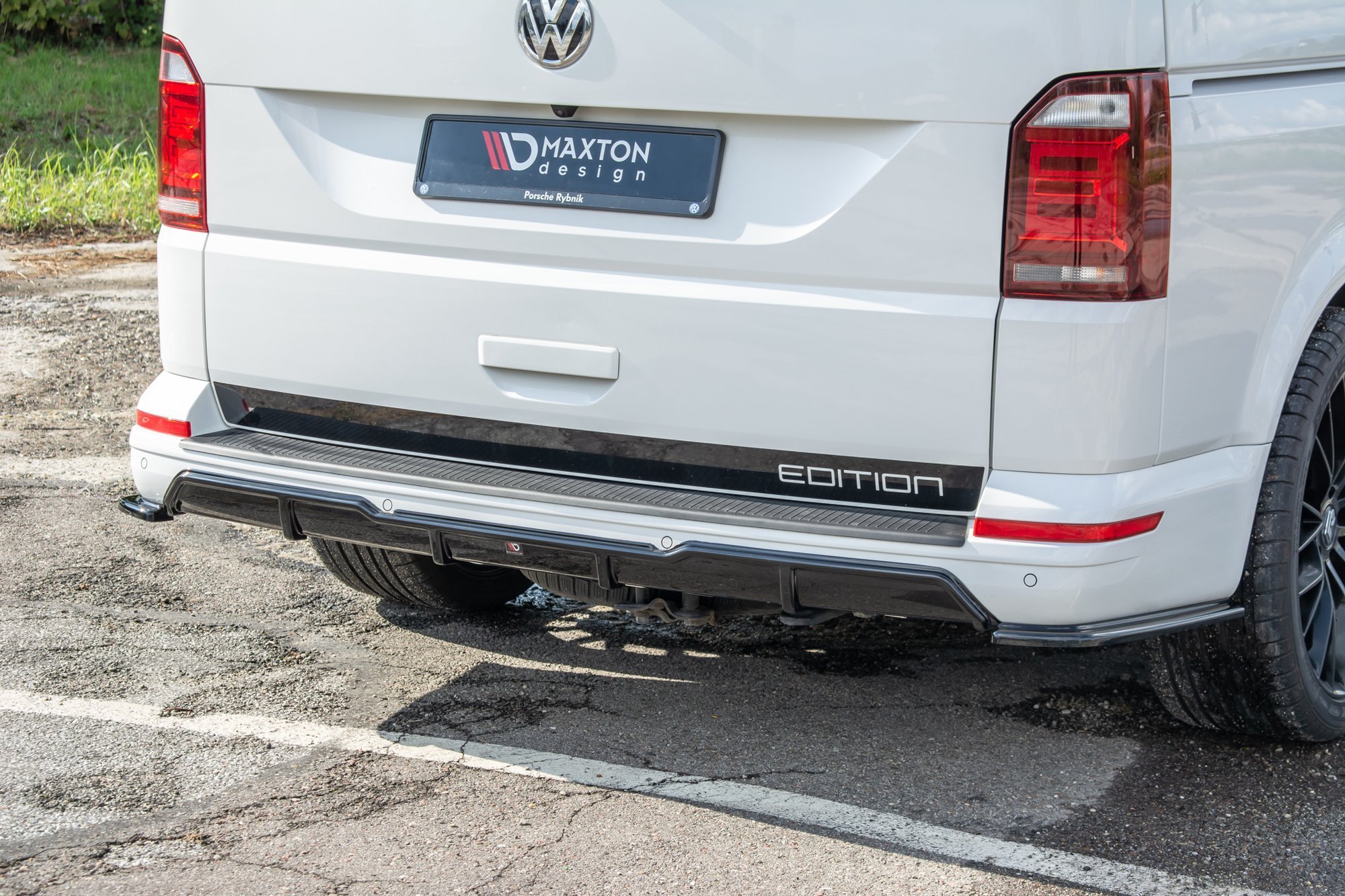 pol_po_Rear-Side-Splitters-Volkswagen-T6-8937_4 pol_po_Rear-Side-Splitters-Volkswagen-T6-8937_4