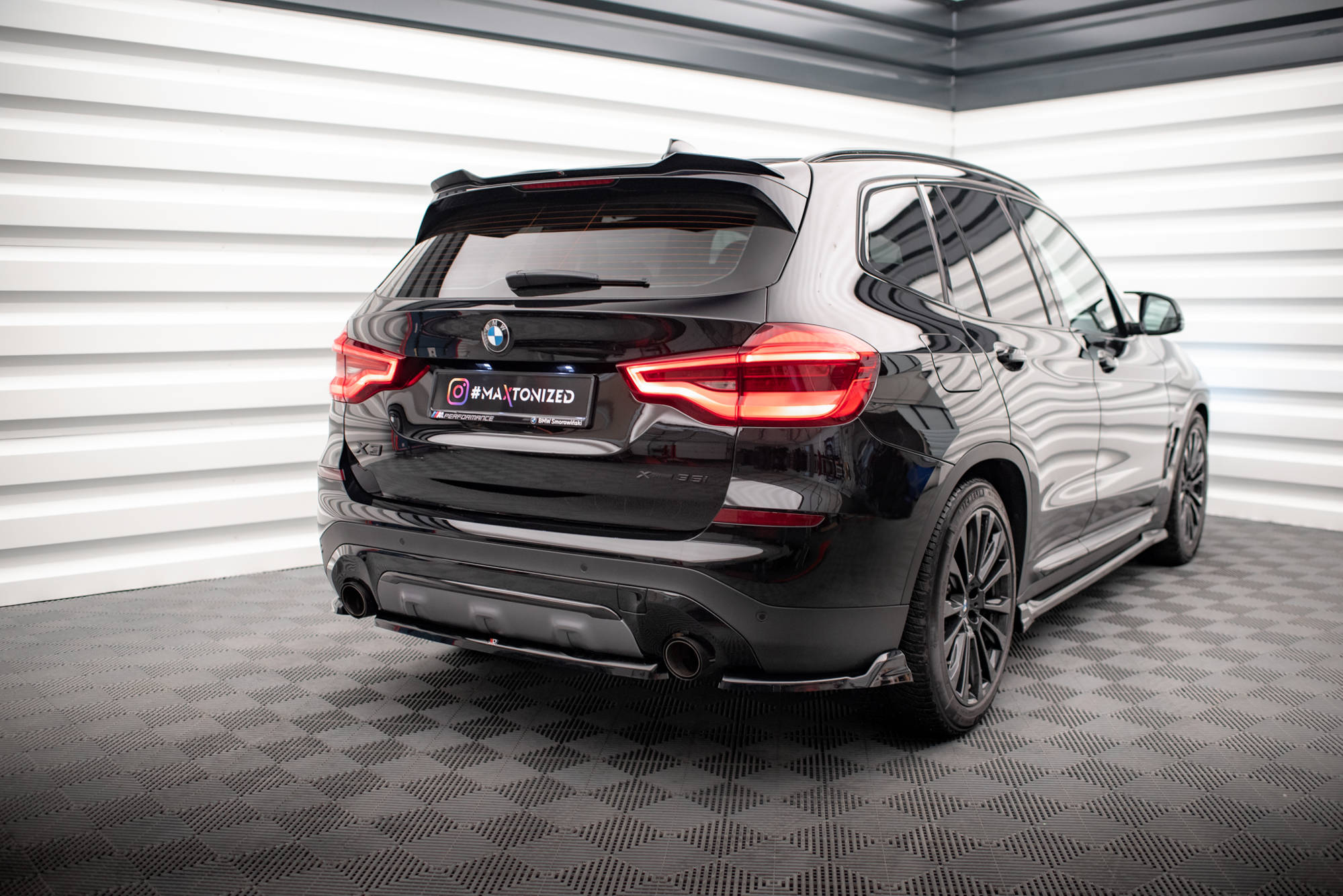 pol_po_Rear-Splitter-BMW-X3-G01-18729_4 pol_po_Rear-Splitter-BMW-X3-G01-18729_4