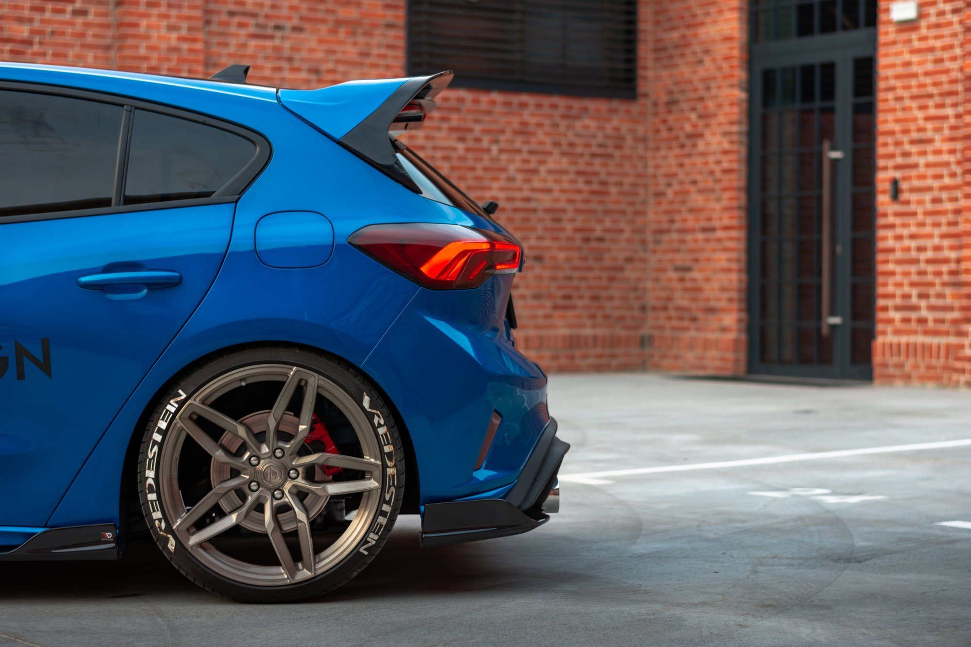 pol_po_Rear-Splitter-Ford-Focus-Hatchback-St-line-Mk4-8947_2 pol_po_Rear-Splitter-Ford-Focus-Hatchback-St-line-Mk4-8947_2