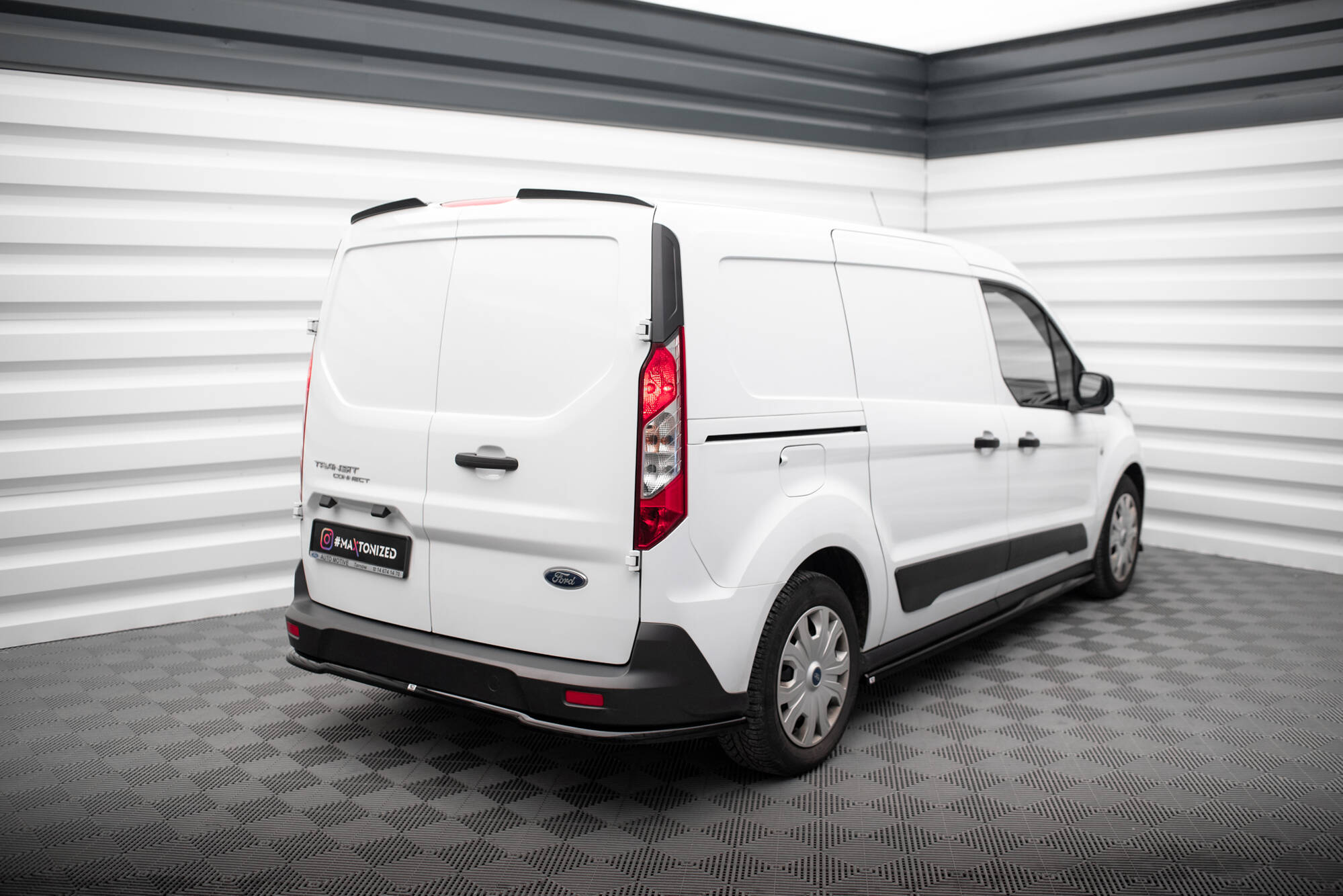 pol_po_Rear-Splitter-Ford-Transit-Connect-Mk2-Facelift-20116_2 pol_po_Rear-Splitter-Ford-Transit-Connect-Mk2-Facelift-20116_2