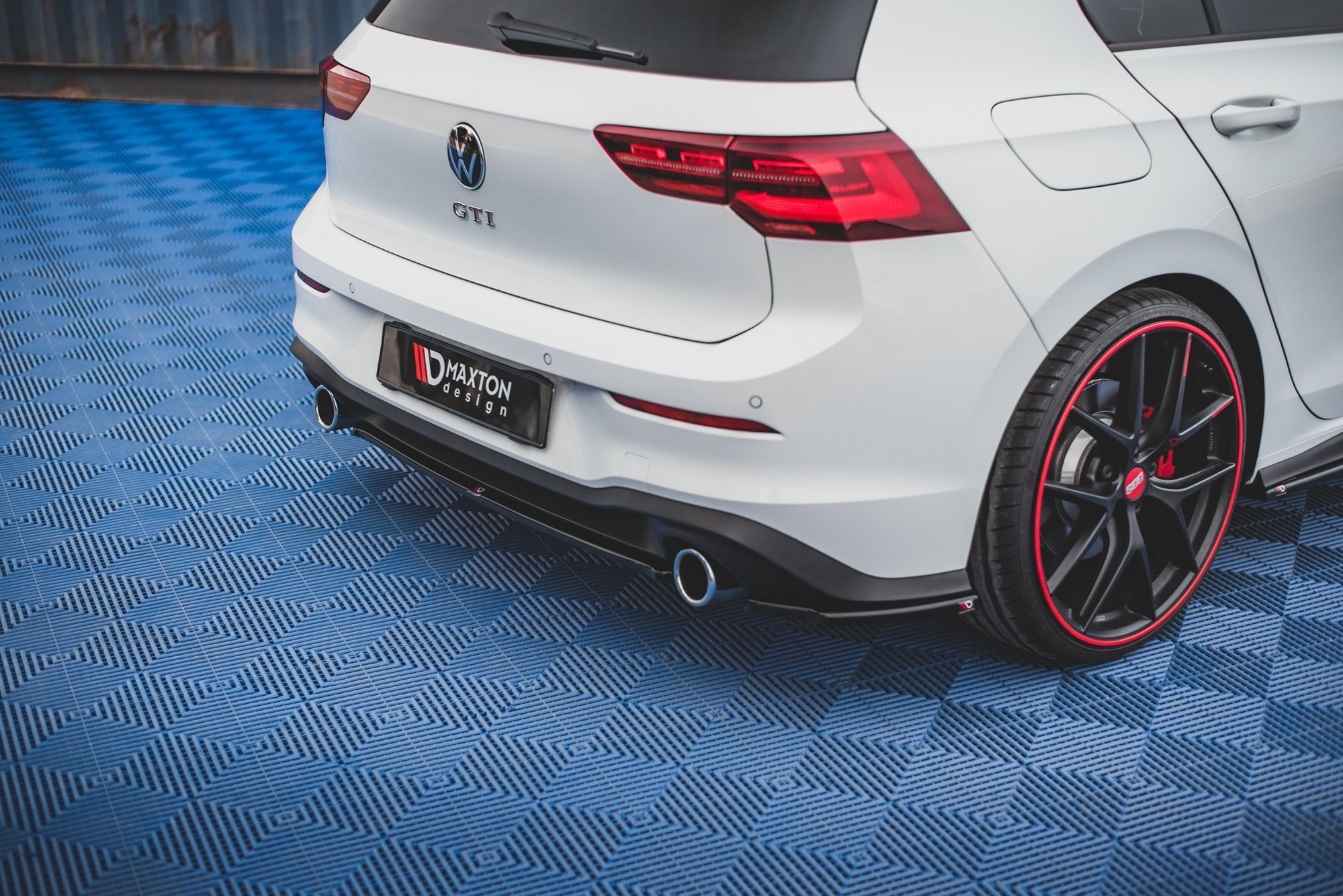 pol_po_Rear-Splitter-Volkswagen-Golf-GTI-Mk8-11076_4 pol_po_Rear-Splitter-Volkswagen-Golf-GTI-Mk8-11076_4
