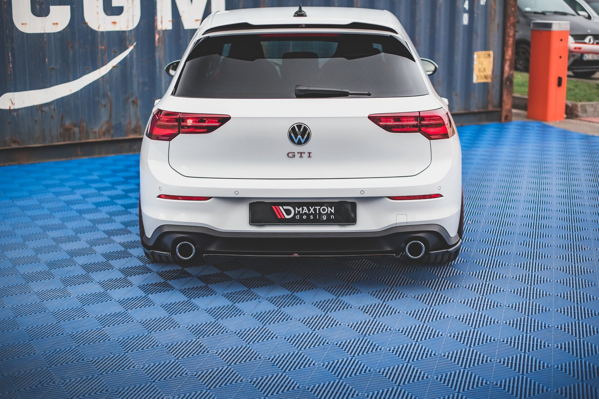 pol_po_Rear-Splitter-Volkswagen-Golf-GTI-Mk8-11076_5 pol_po_Rear-Splitter-Volkswagen-Golf-GTI-Mk8-11076_5