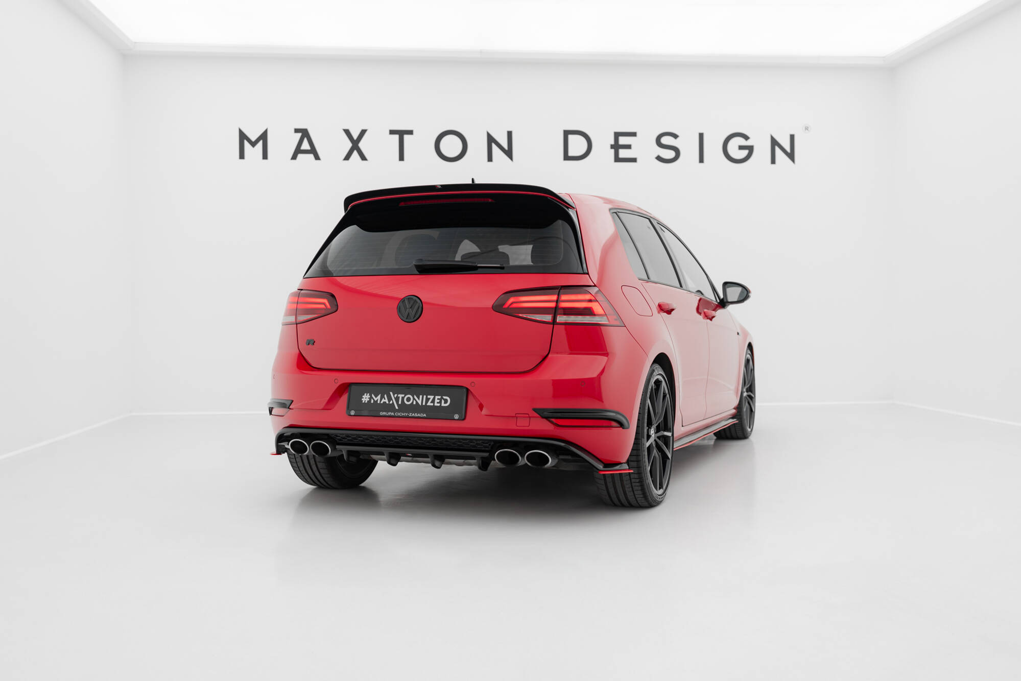 pol_po_Rear-Splitter-Volkswagen-Golf-R-Hatchback-Mk7-Facelift-1065_8 pol_po_Rear-Splitter-Volkswagen-Golf-R-Hatchback-Mk7-Facelift-1065_8