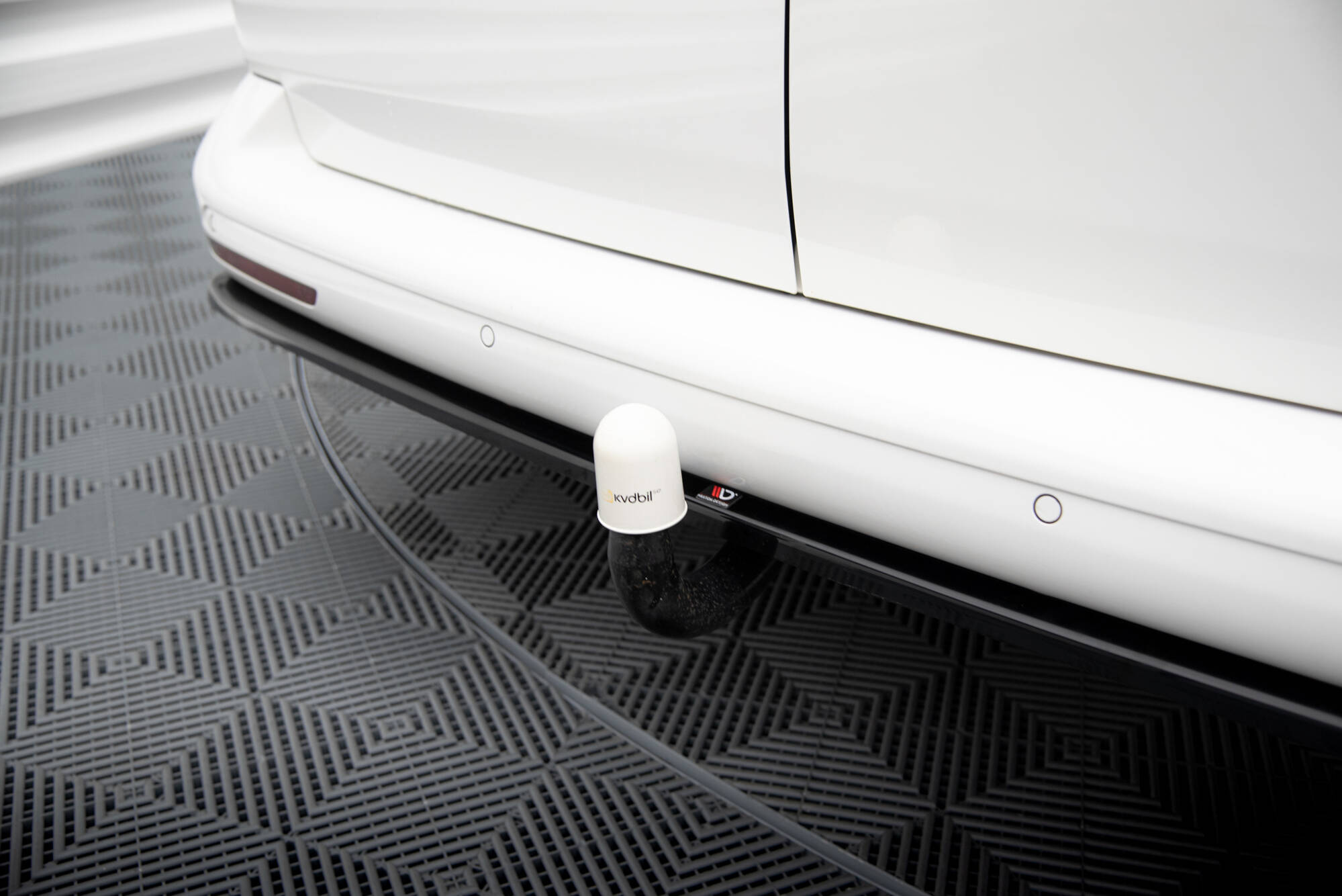 pol_po_Rear-Splitter-Volkswagen-T6-1-Long-20187_4 pol_po_Rear-Splitter-Volkswagen-T6-1-Long-20187_4
