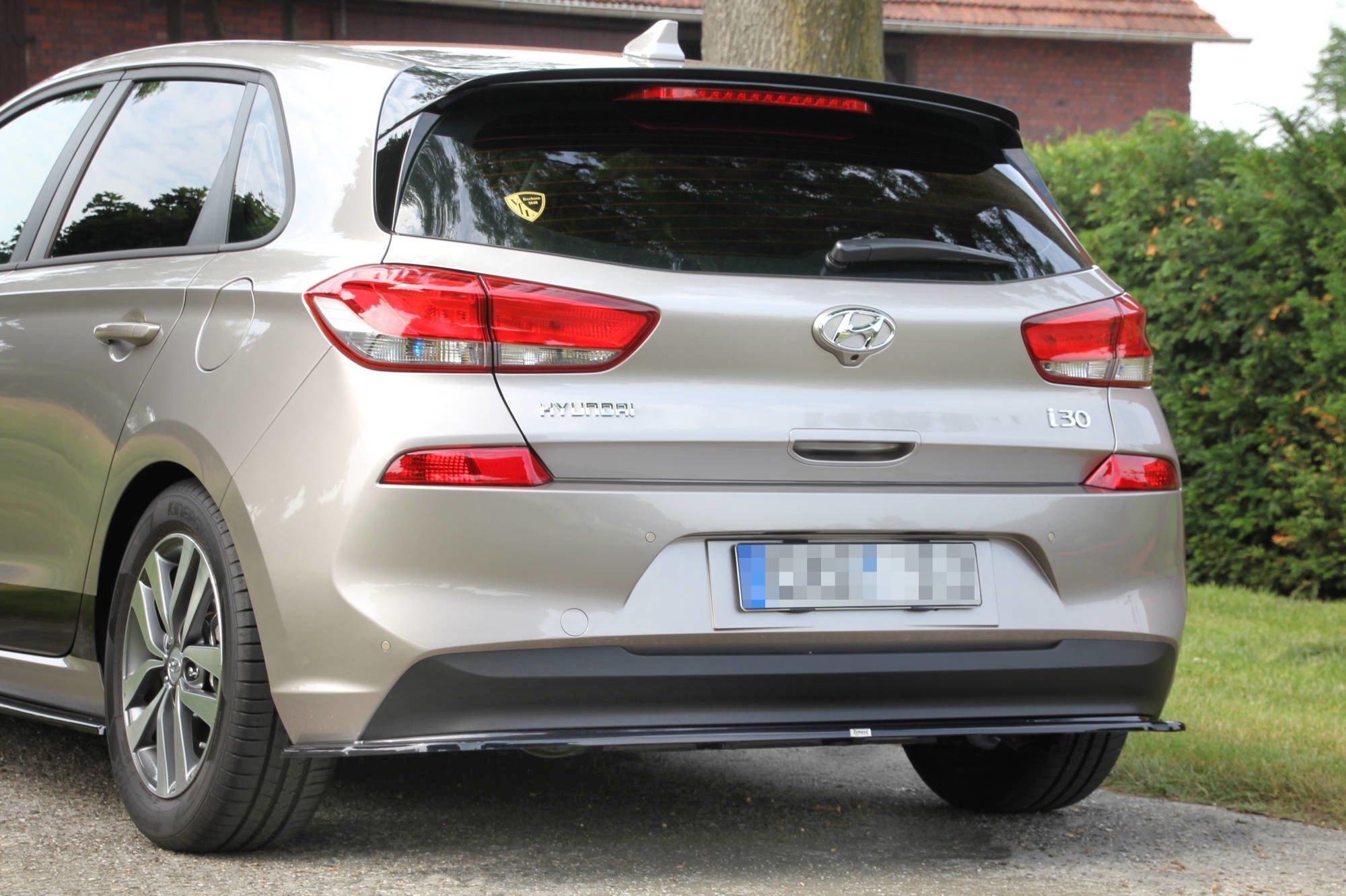 pol_po_Rear-Splitter-WITHOUT-VERTICAL-BARS-HYUNDAI-I30-MK3-HATCHBACK-7430_4 pol_po_Rear-Splitter-WITHOUT-VERTICAL-BARS-HYUNDAI-I30-MK3-HATCHBACK-7430_4