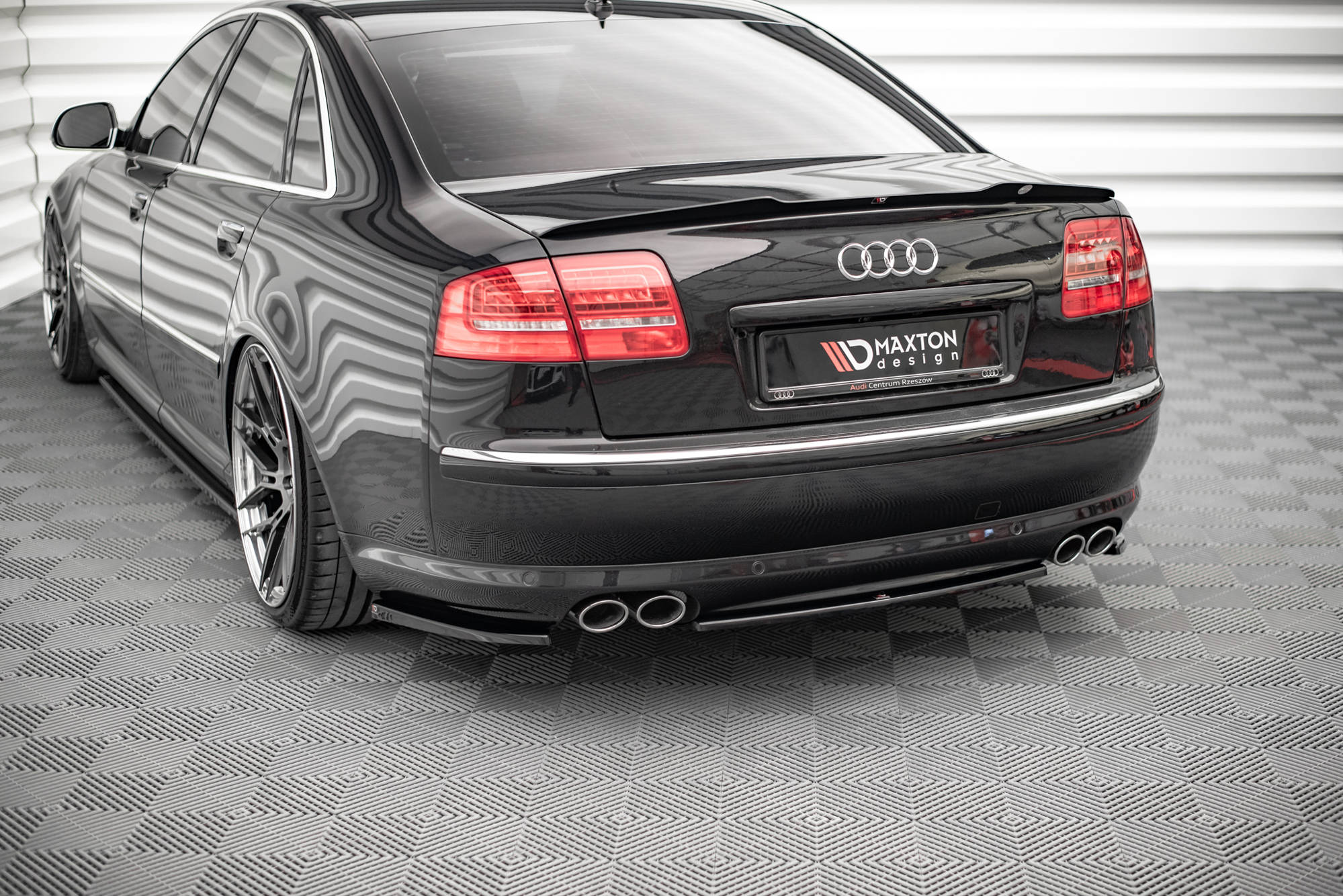 pol_po_Rear-Splitter-for-Audi-S8-D3-13897_5 pol_po_Rear-Splitter-for-Audi-S8-D3-13897_5