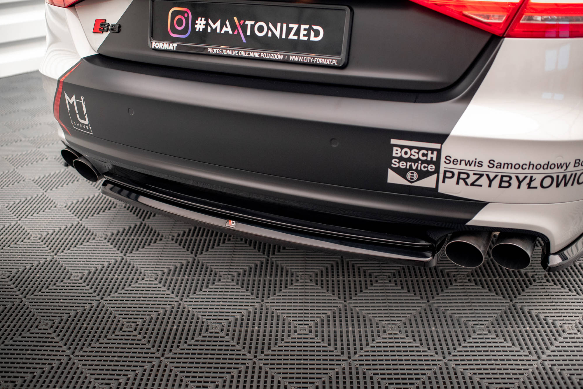 pol_po_Rear-Splitter-for-Audi-S8-D4-17463_5 pol_po_Rear-Splitter-for-Audi-S8-D4-17463_5