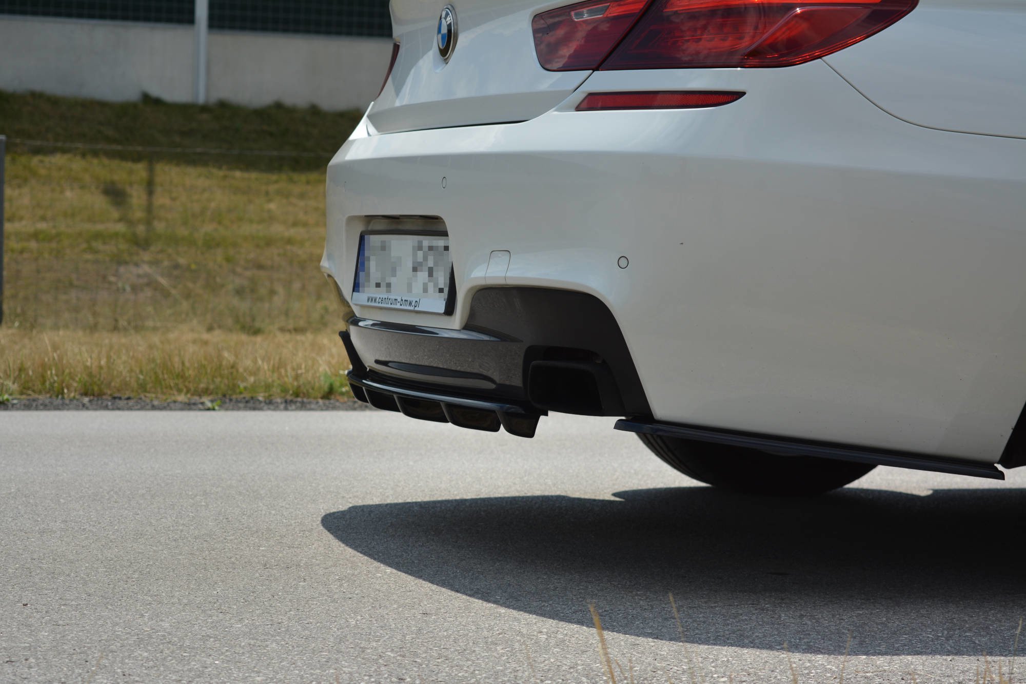 pol_po_Rear-Splitter-for-BMW-6-Gran-Coupe-MPACK-with-a-vertical-bar-1033_10 pol_po_Rear-Splitter-for-BMW-6-Gran-Coupe-MPACK-with-a-vertical-bar-1033_10