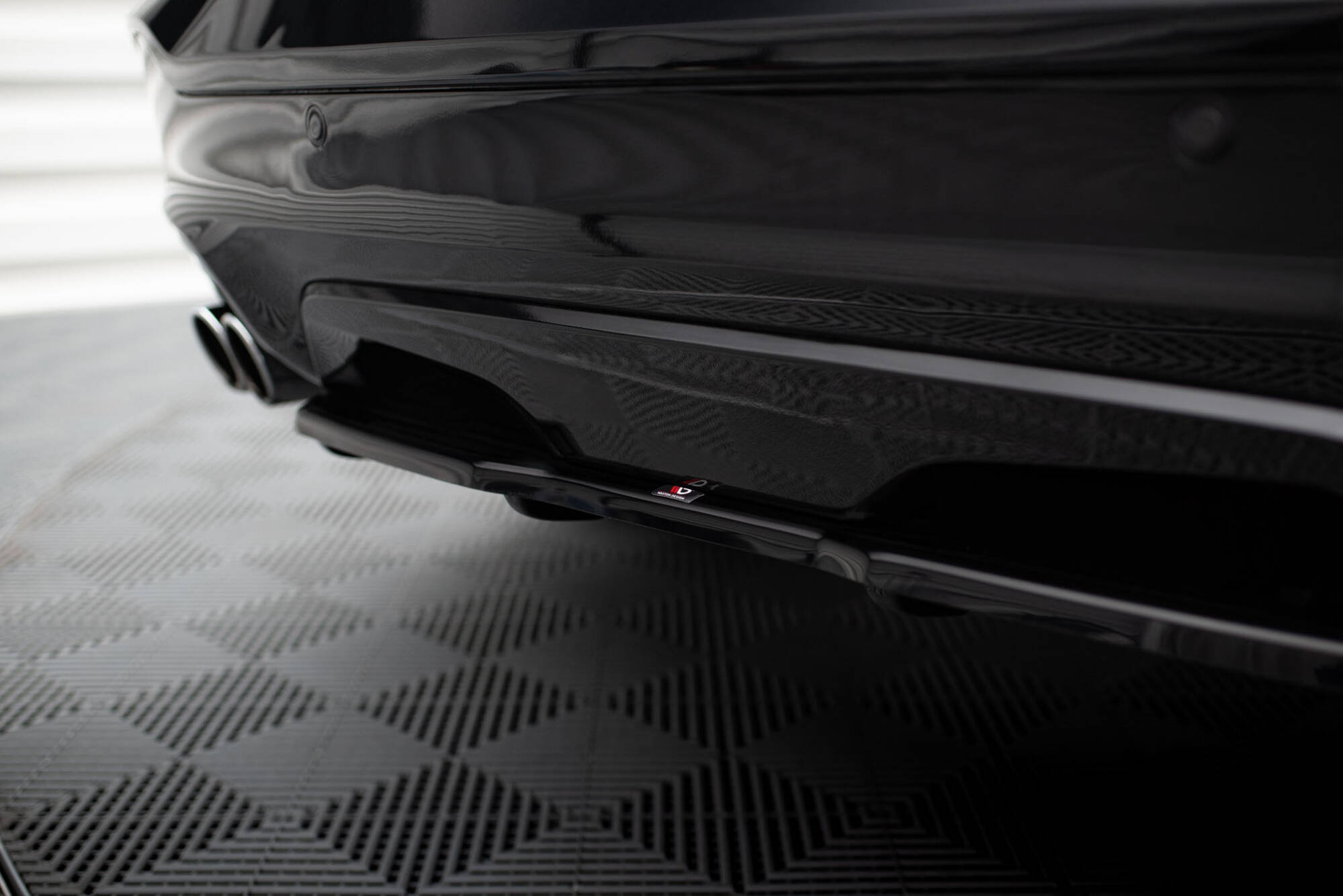 pol_po_Rear-Splitter-for-BMW-X4-M-PACK-with-a-vertical-bar-1035_8 pol_po_Rear-Splitter-for-BMW-X4-M-PACK-with-a-vertical-bar-1035_8